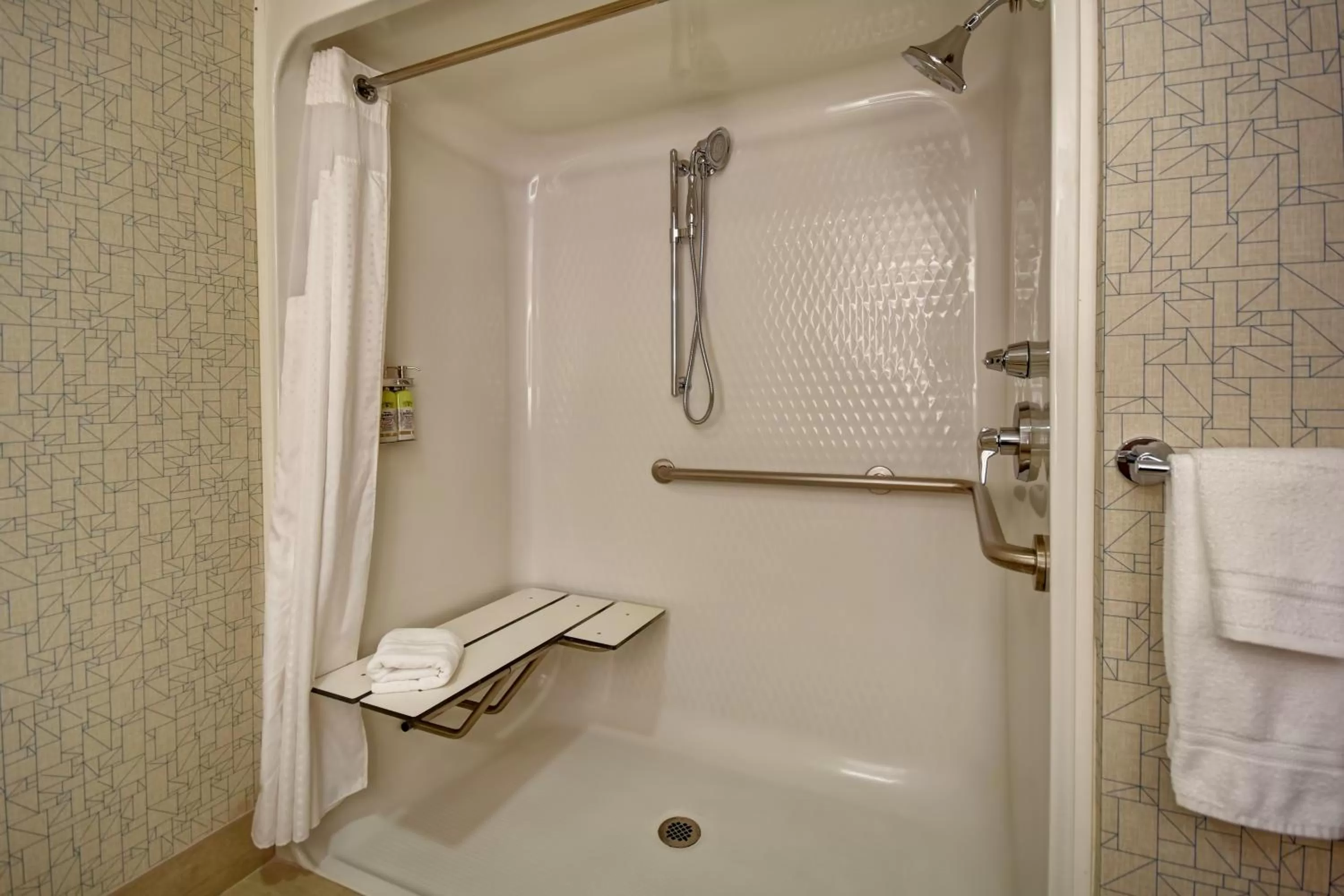 Bathroom in Holiday Inn Express Newport North - Middletown by IHG