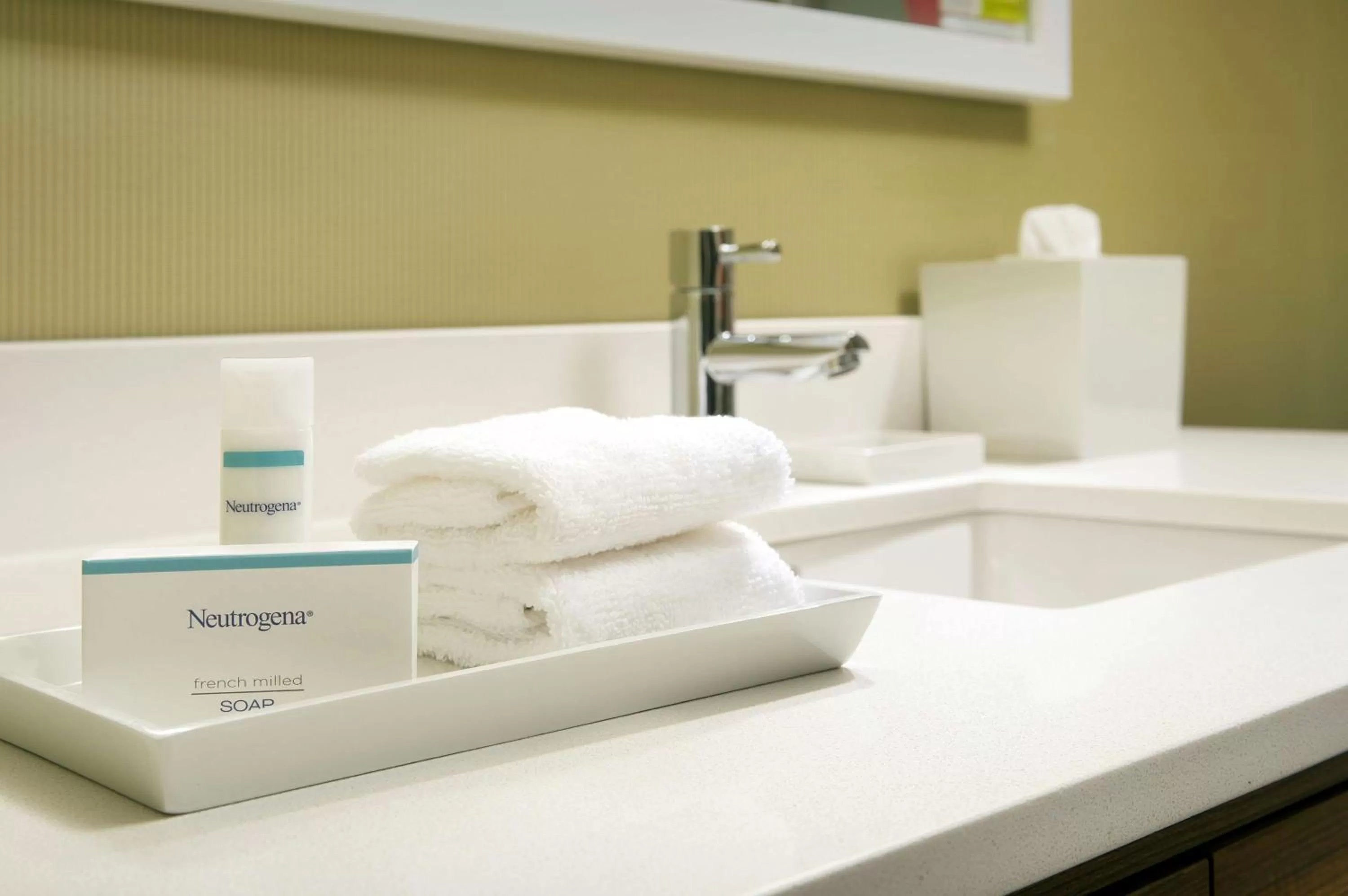 Bathroom in Home2 Suites By Hilton Murfreesboro