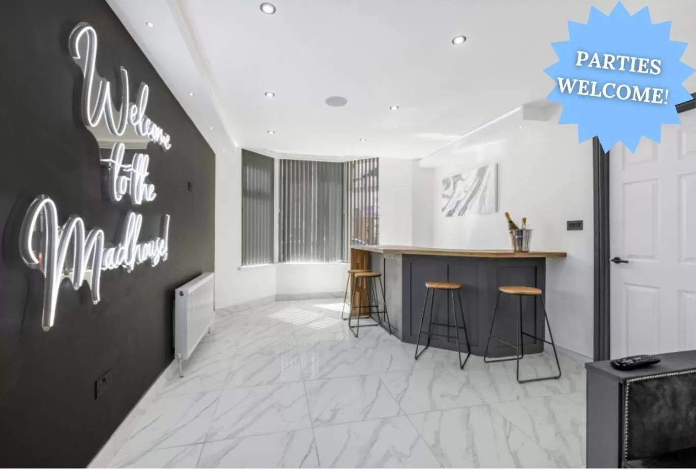 Living room in Crystal Towers Sasco Apartments