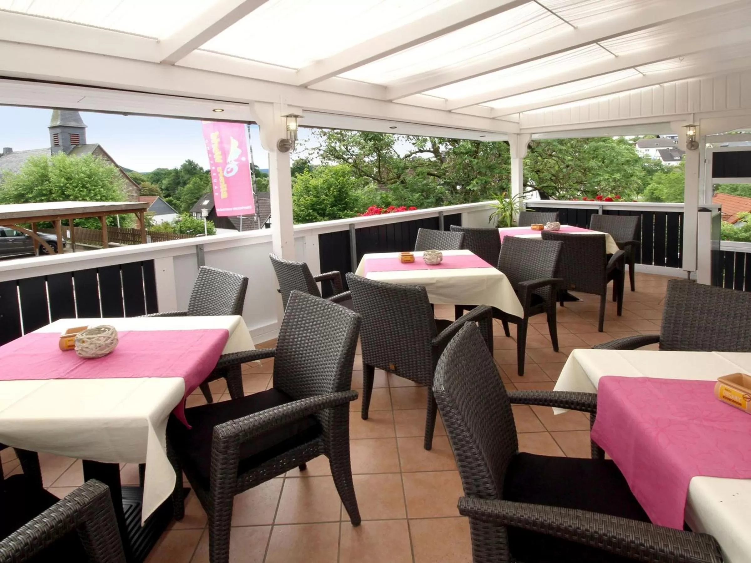 Restaurant/Places to Eat in Gasthof "Zum Burghof"