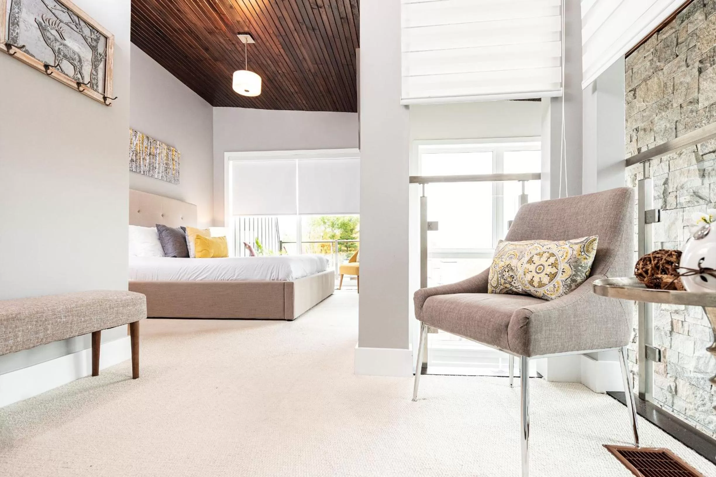 Photo of the whole room in Muskoka Bay Resort