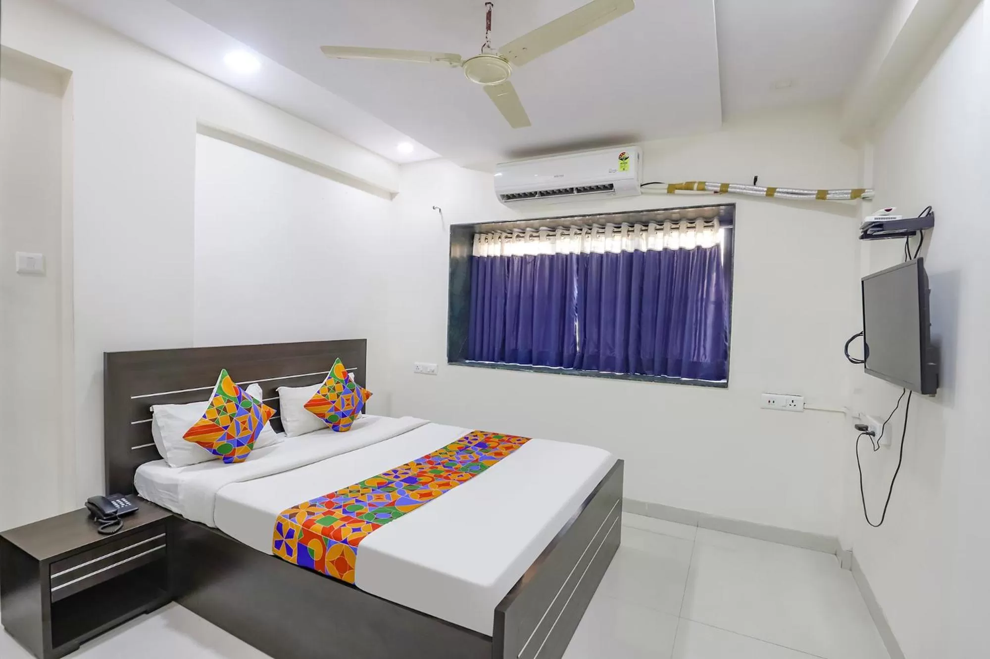 Bed in FabHotel Villa 31