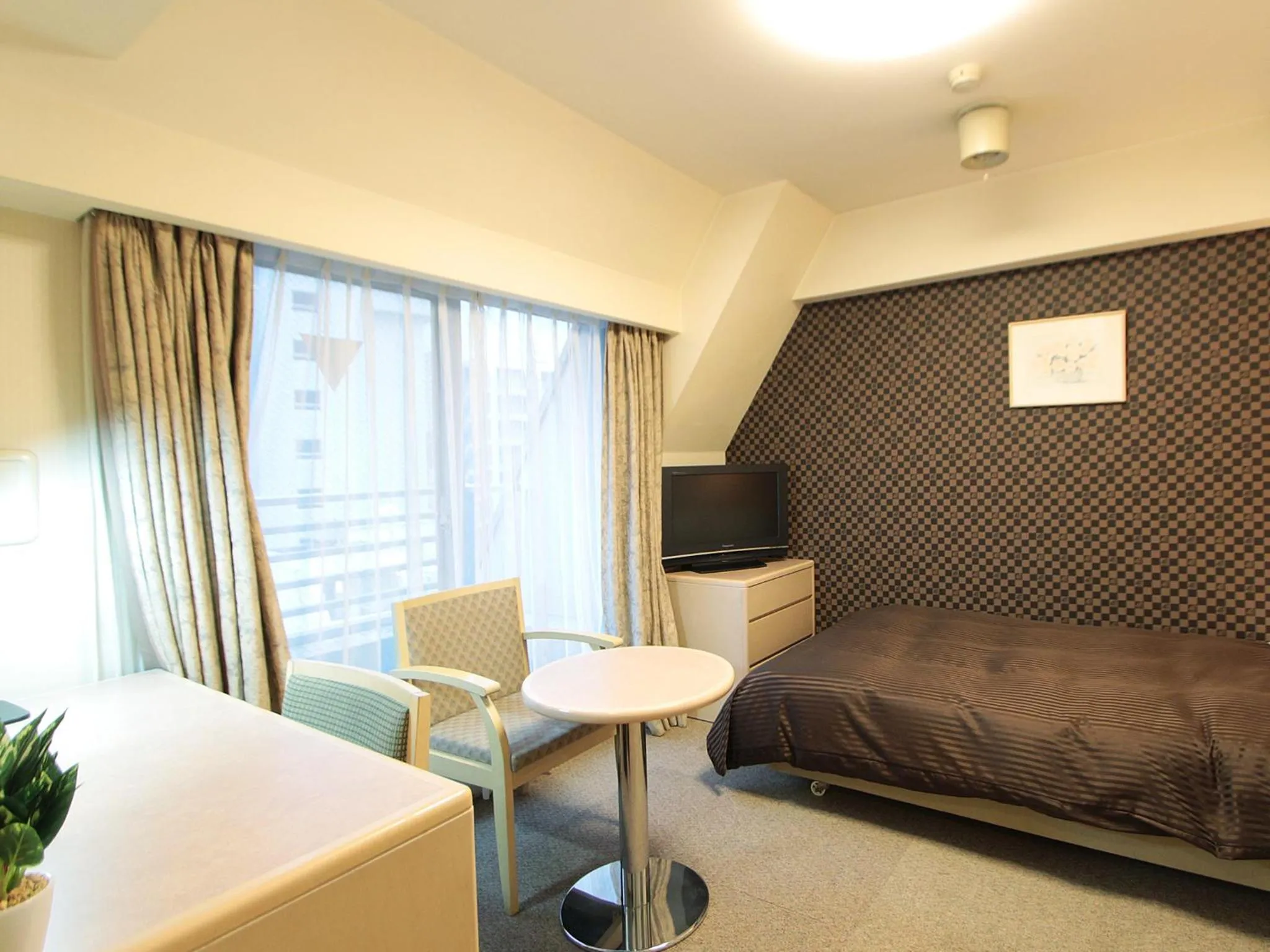 Day, Bed in HOTEL LiVEMAX BUDGET Shinbashi