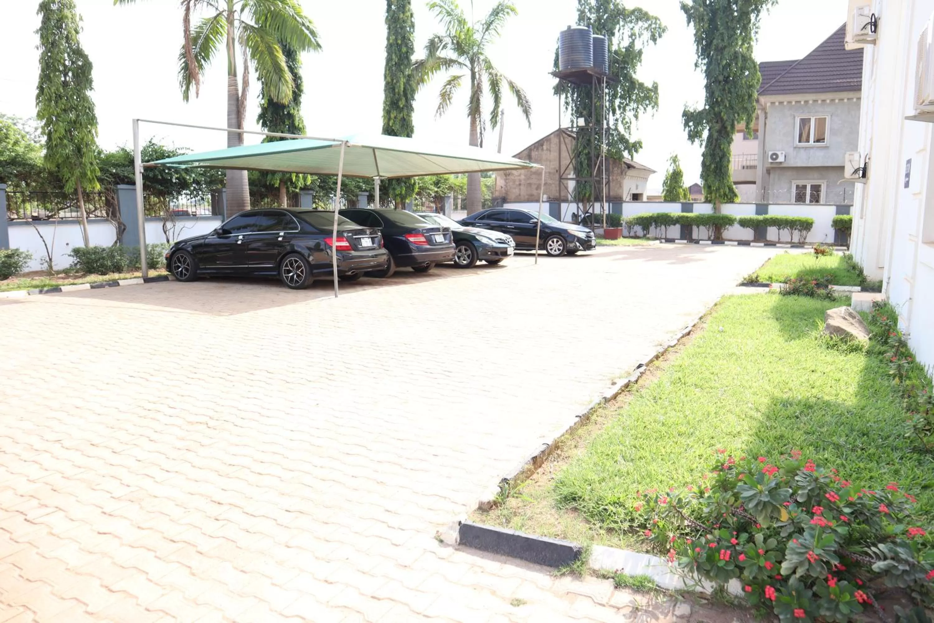 Neighbourhood in Events & Suites