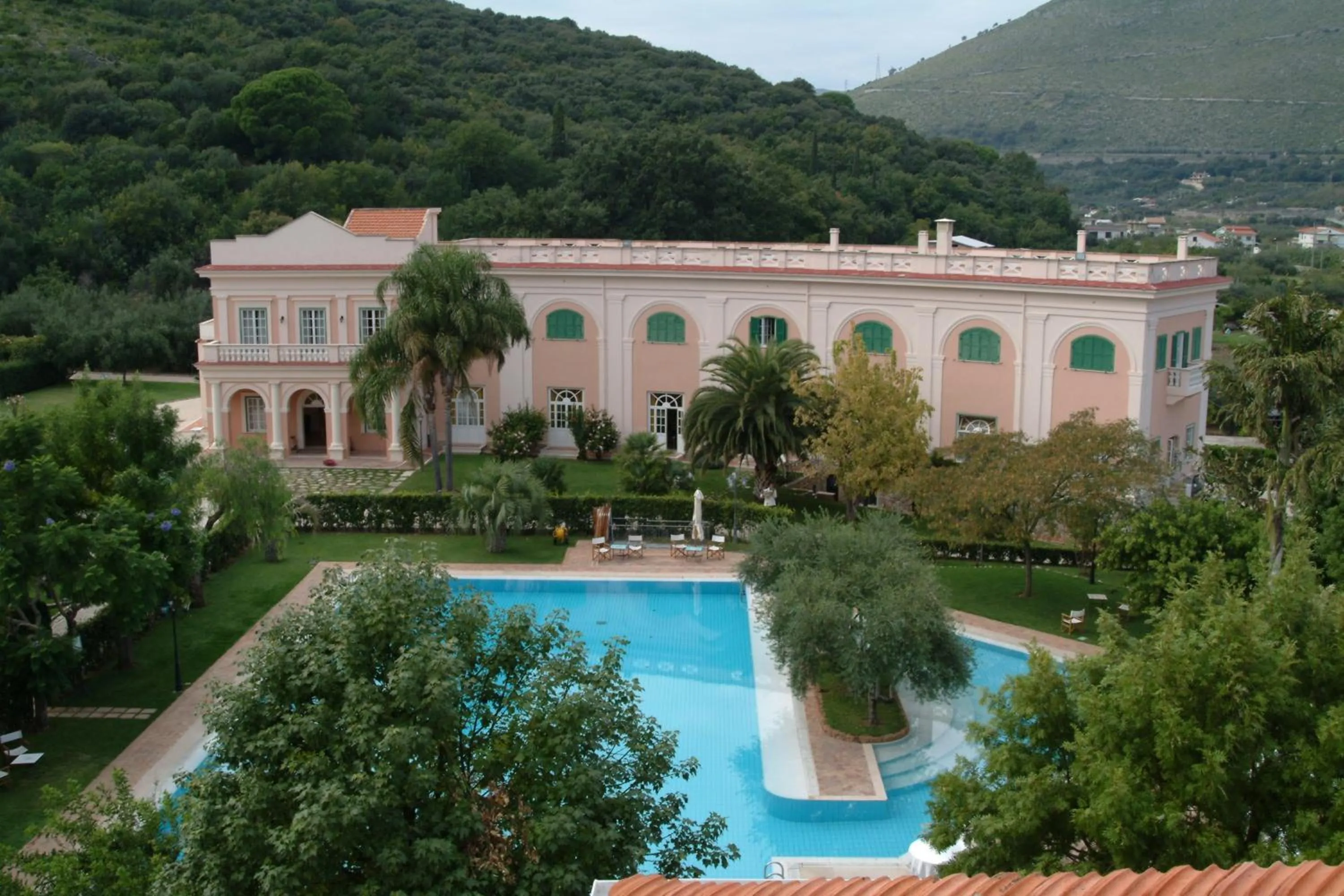 Garden view in Villa Irlanda Grand Hotel
