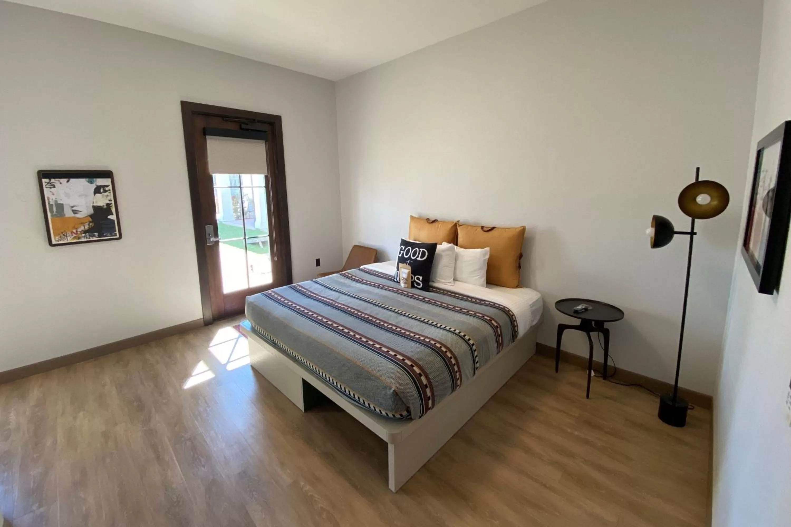 Photo of the whole room, Bed in The Waterman