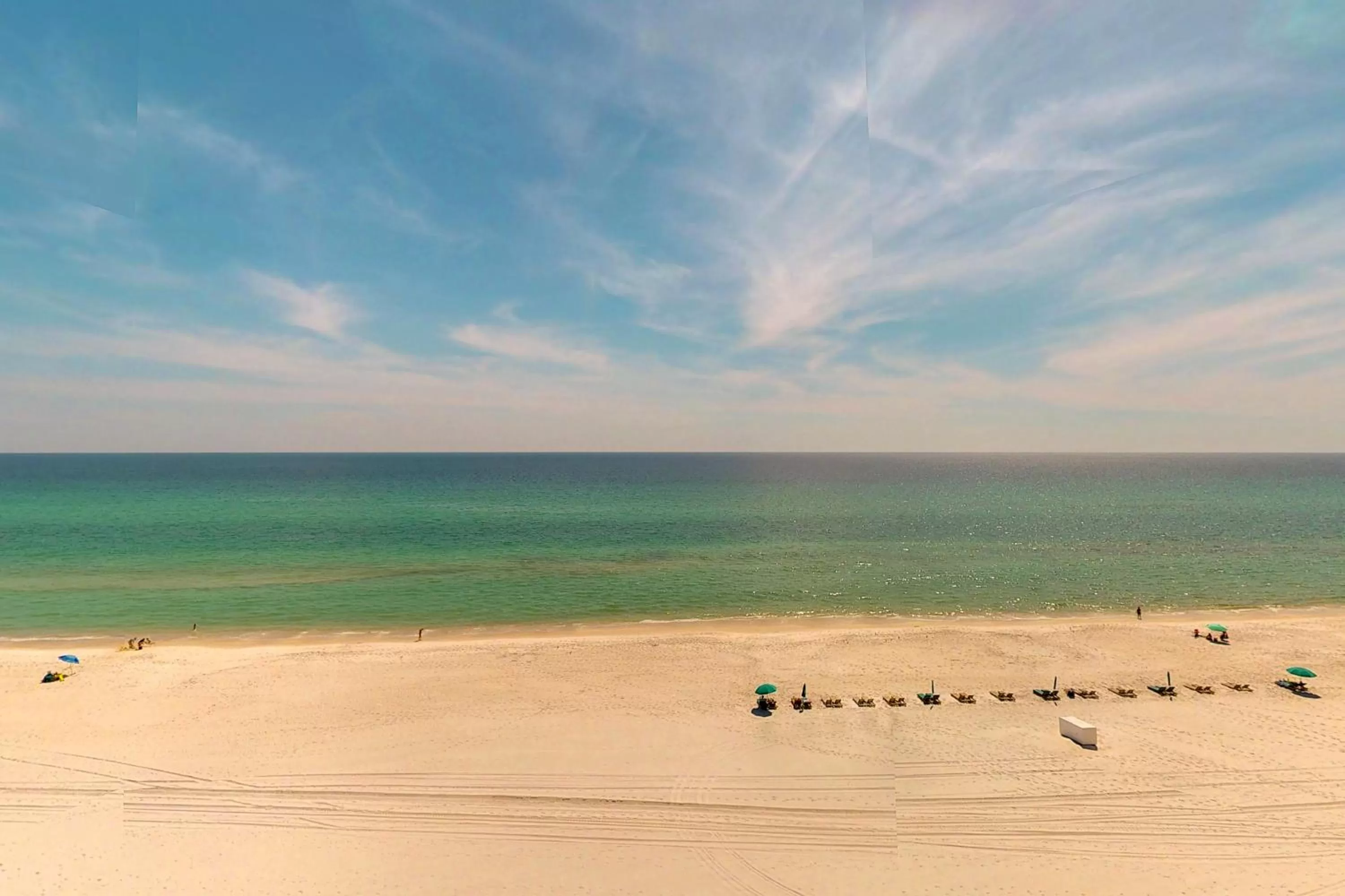 Beach in Seachase 704E