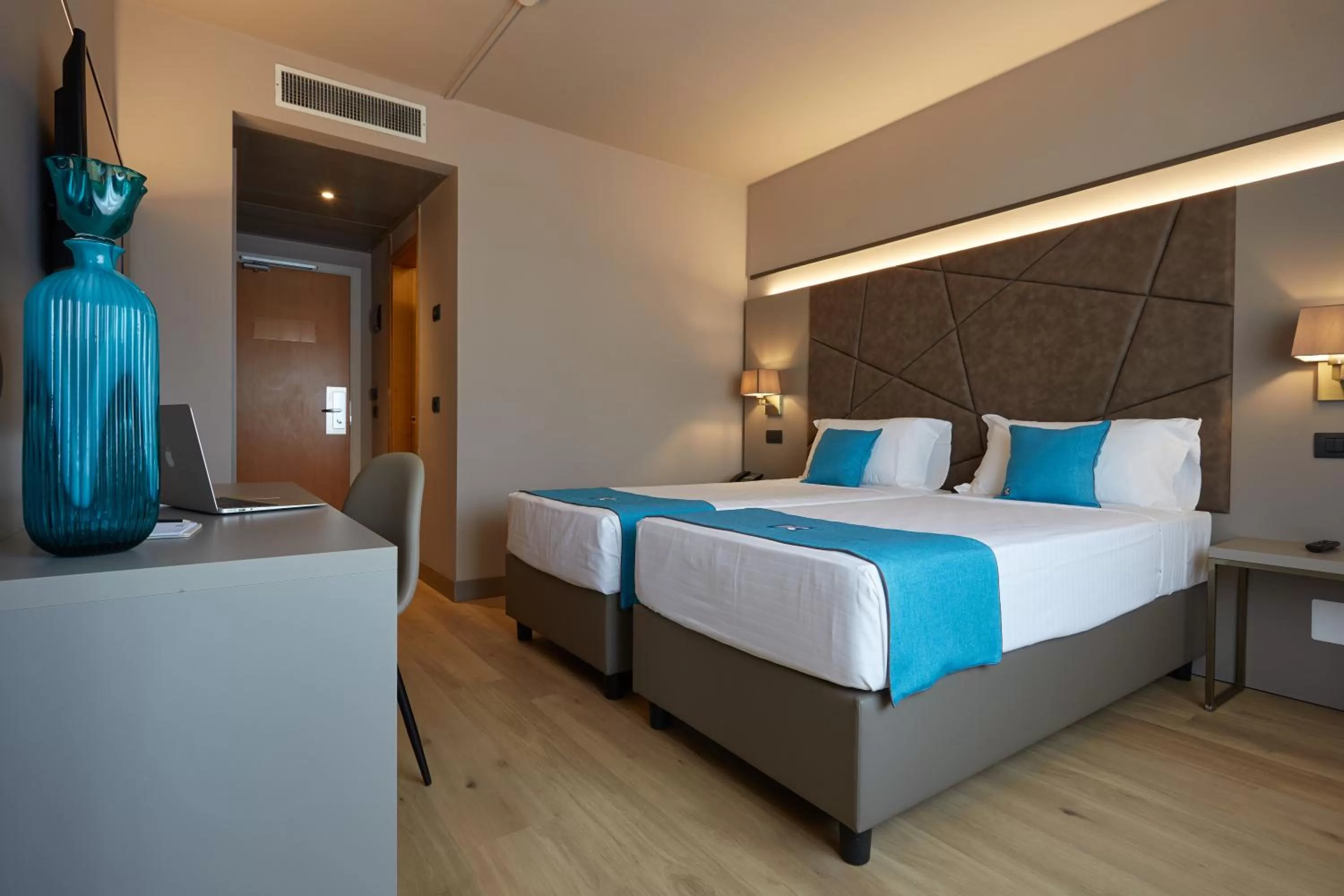 Photo of the whole room, Bed in DC HOTEL INTERNATIONAL