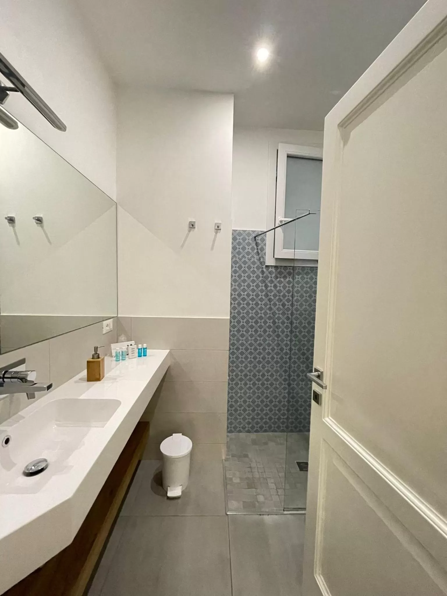 Shower in Le Quattro Stagioni - Rooms & Suites