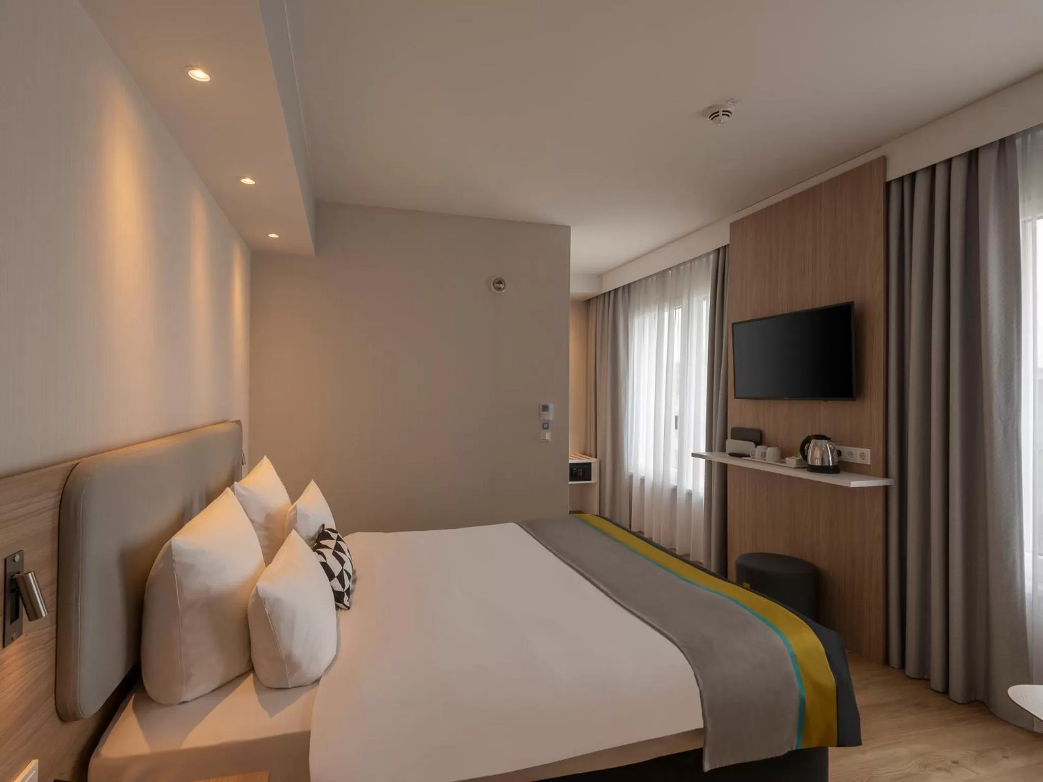 Bed in Holiday Inn Express Munich - City East by IHG