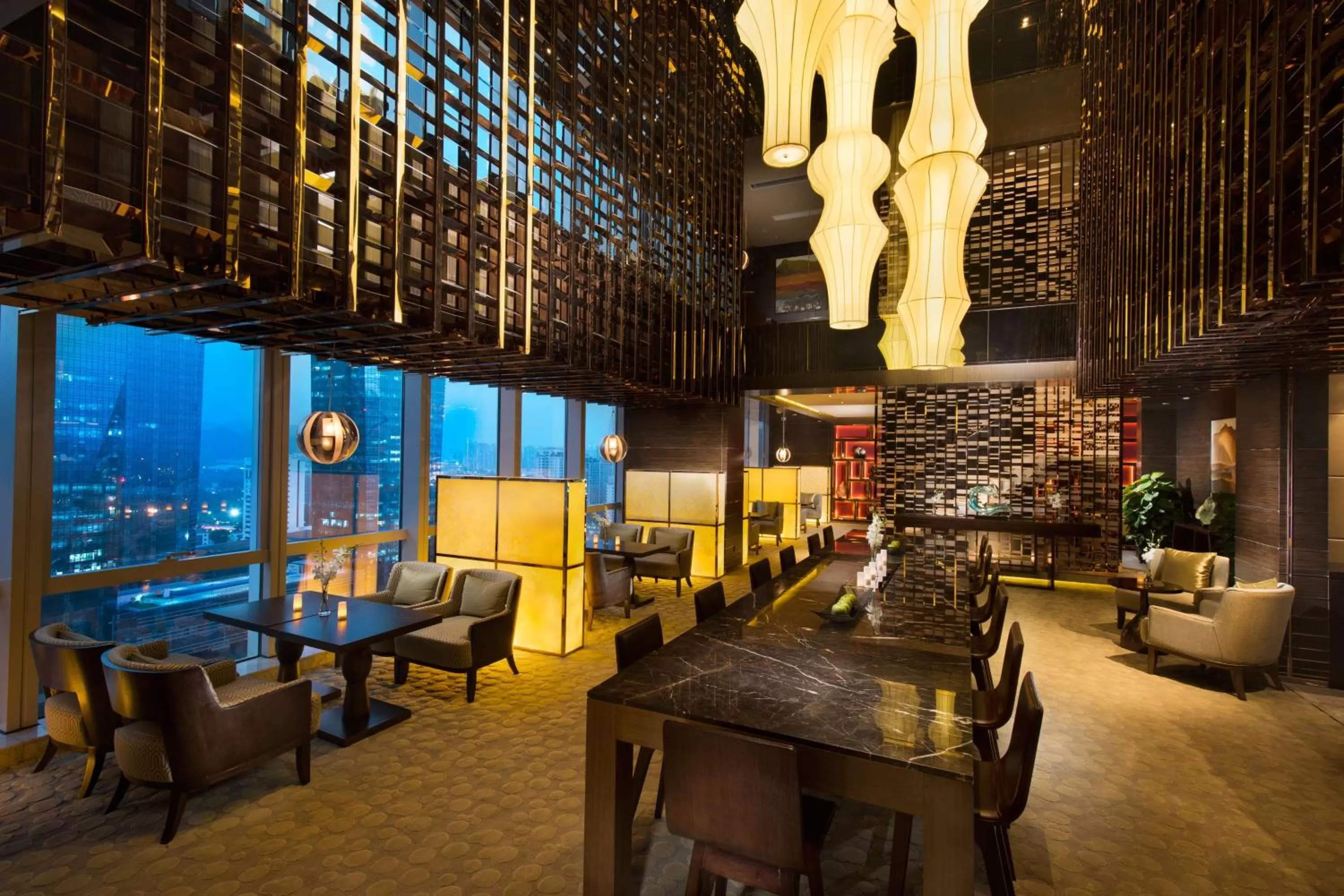 Property building in Hilton Shenzhen Futian, Metro Station at Hotel Front Door, Close to Futian Convention & Exhibition Center