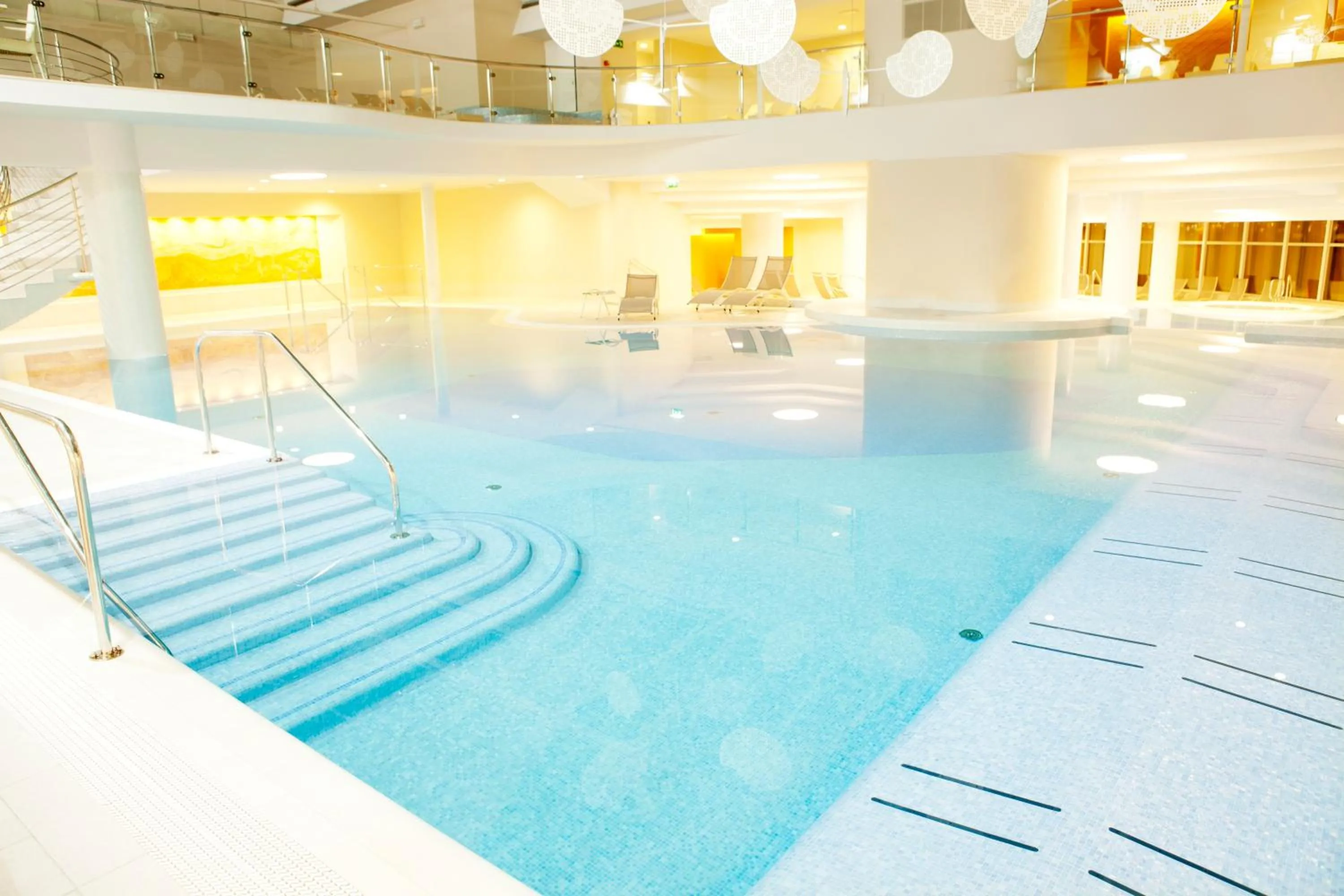 Swimming pool in Grand Hotel Portoroz 4* superior – Terme & Wellness LifeClass