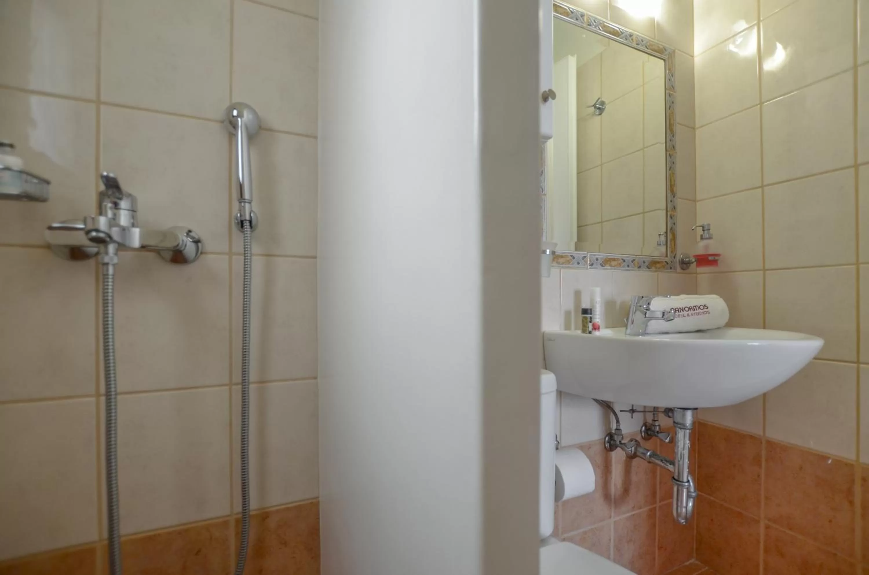 Panormos Hotel and Studios