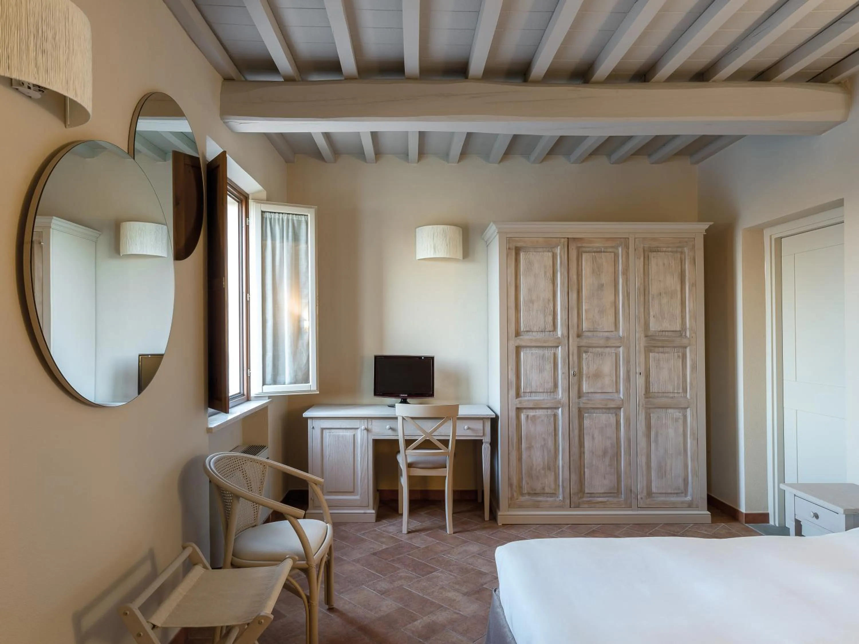 Photo of the whole room, Bed in Resort Casale Le Torri
