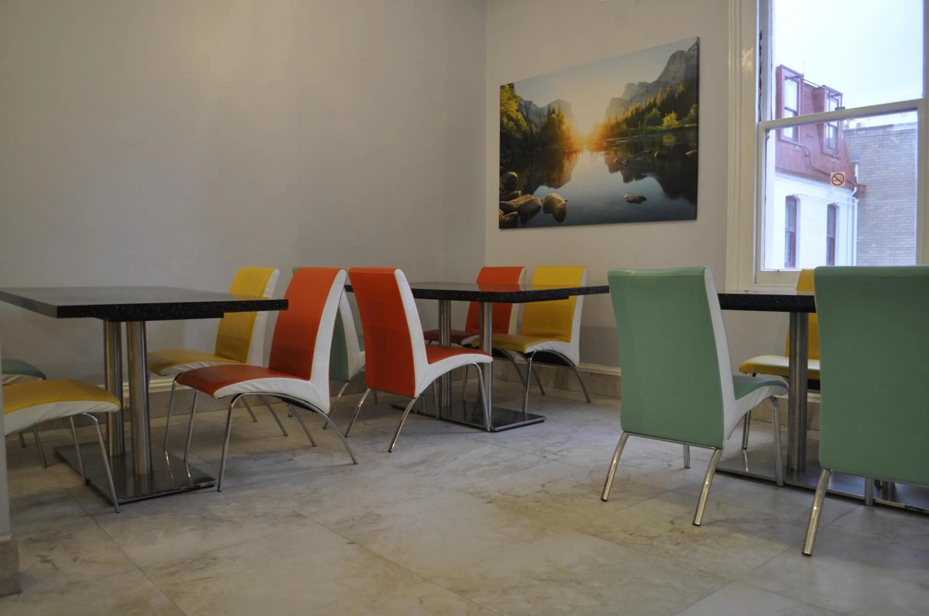 Backpackers Imperial Hotel