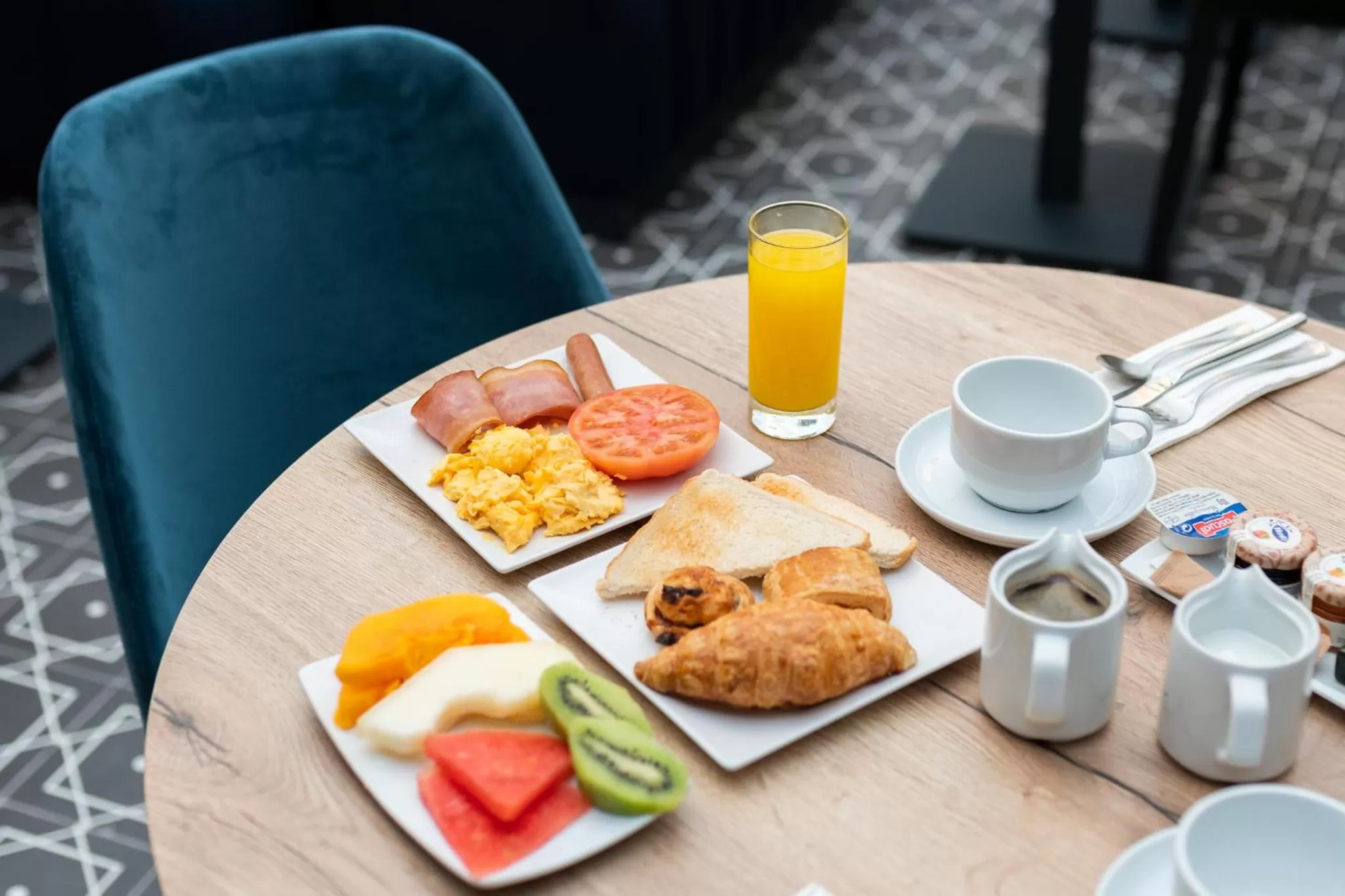 Buffet breakfast in Hotel LIVVO Fataga