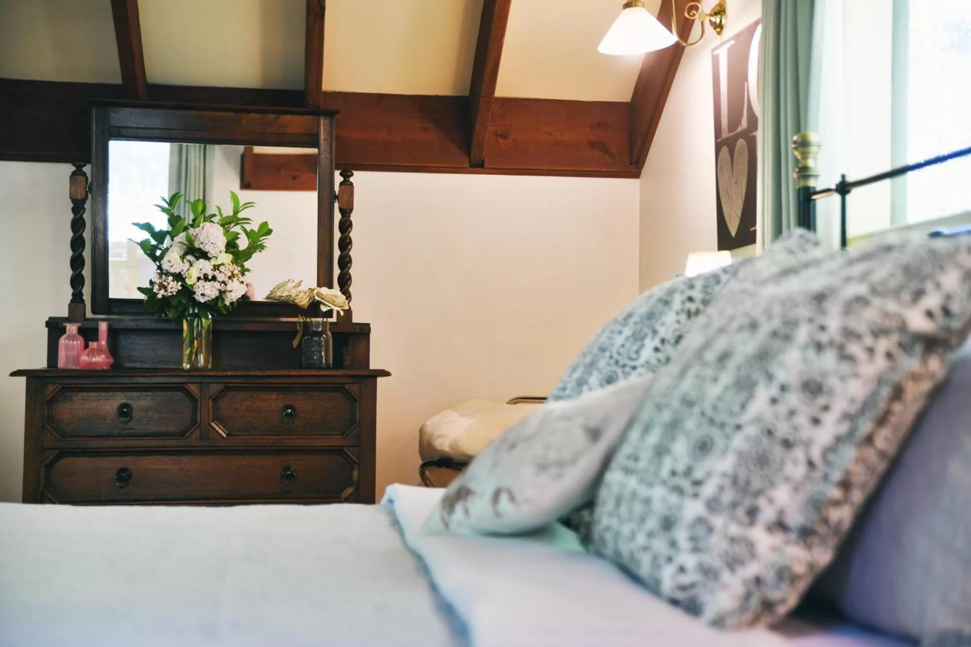 Bed in Cambridge Cottages