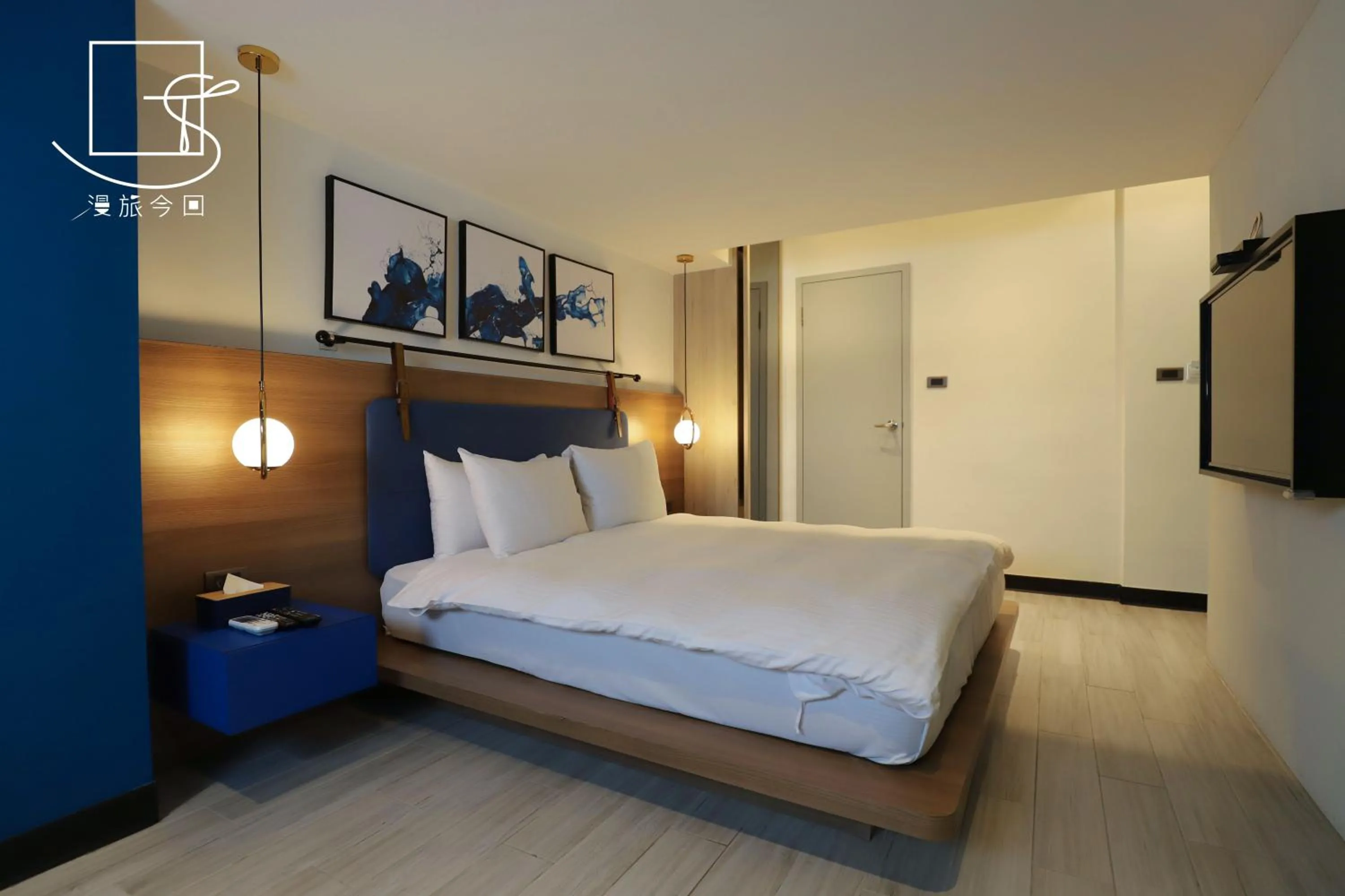 Bed in Slow Town Hotel-Konkai