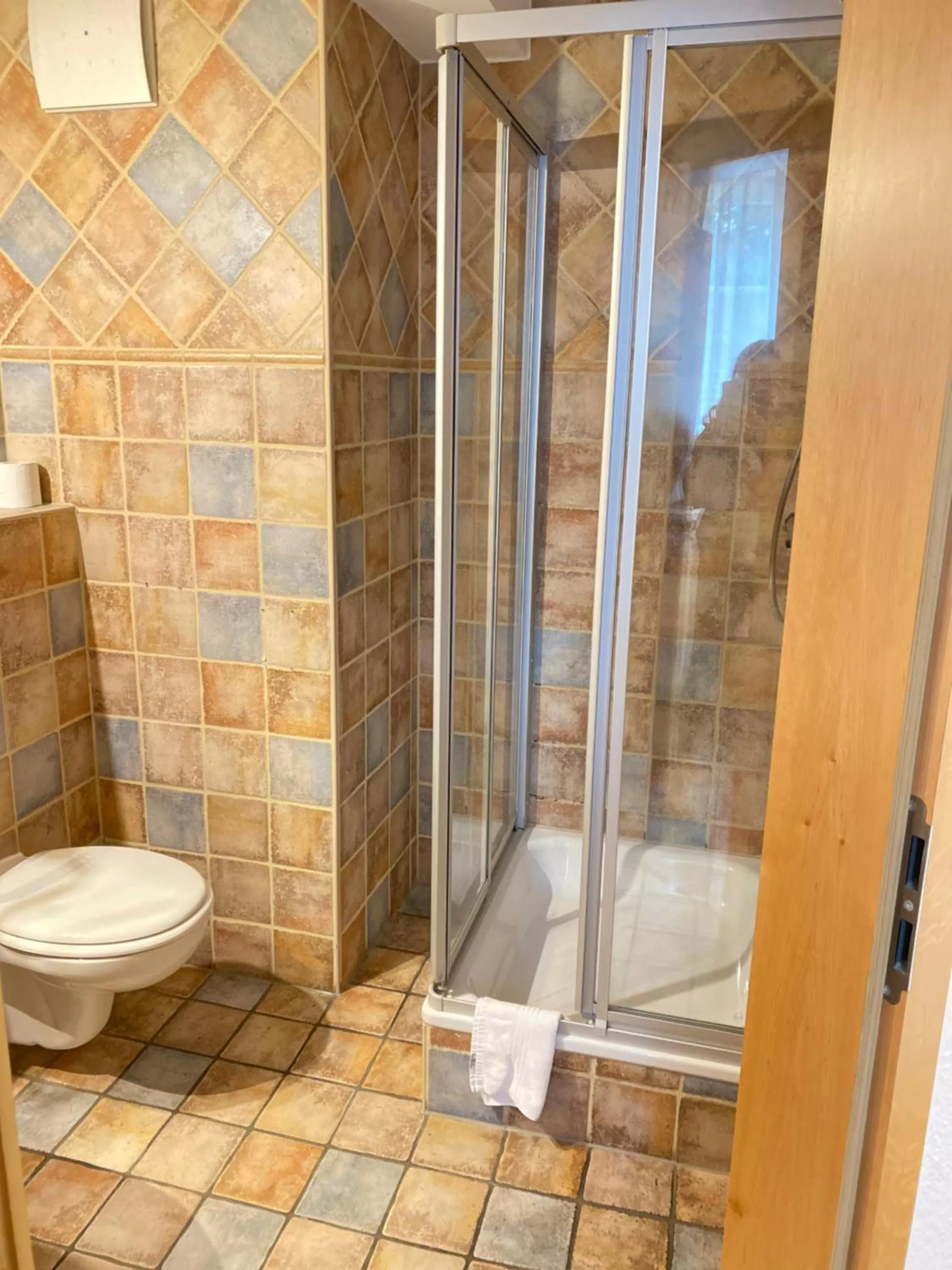 Bathroom in Vintage Hotel Köln Pulheim - Kostenlose Parkplätze