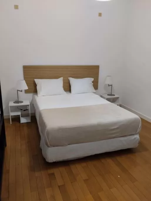 Bed in Villa Privée Cascais