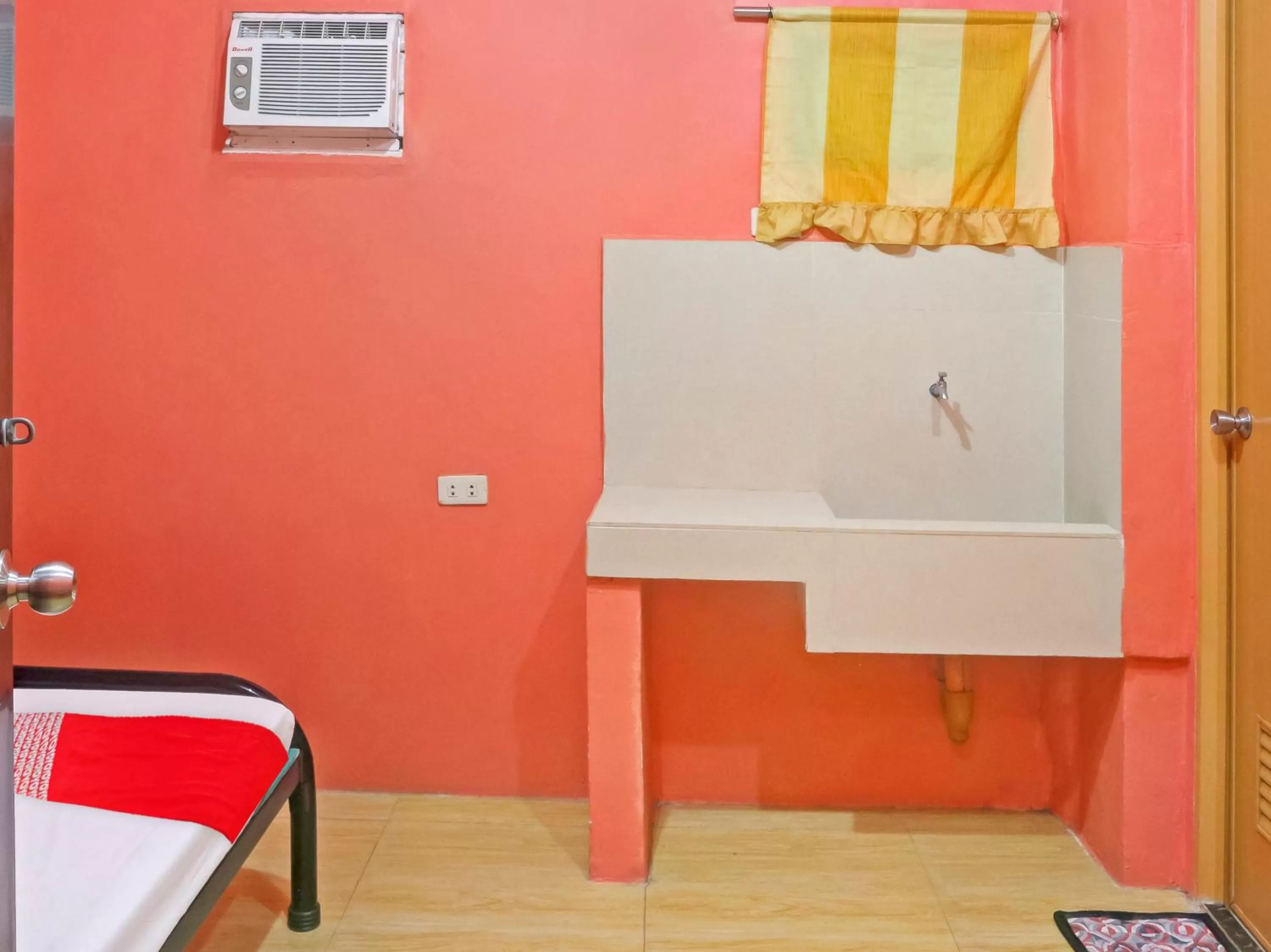 Standard Double Room in Solanos Transient House