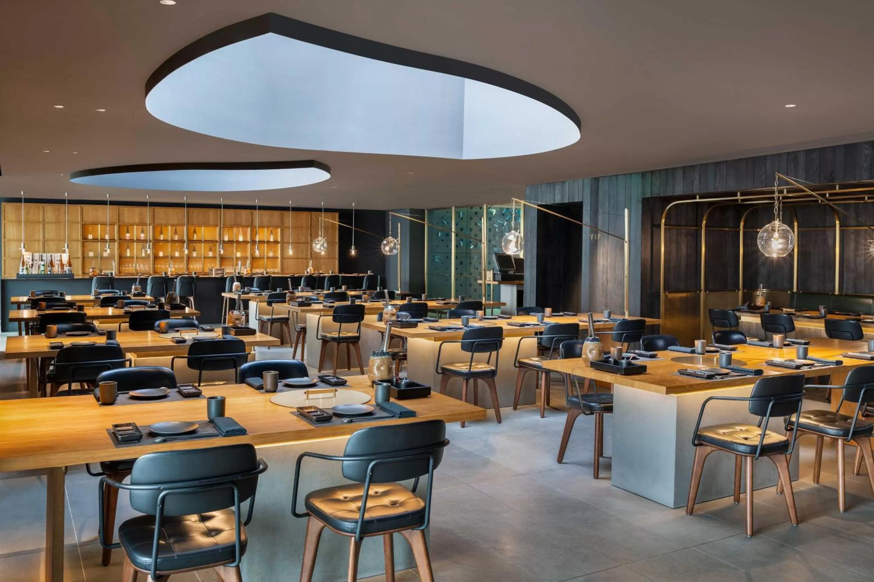 Restaurant/places to eat in Le Meridien Zhengzhou