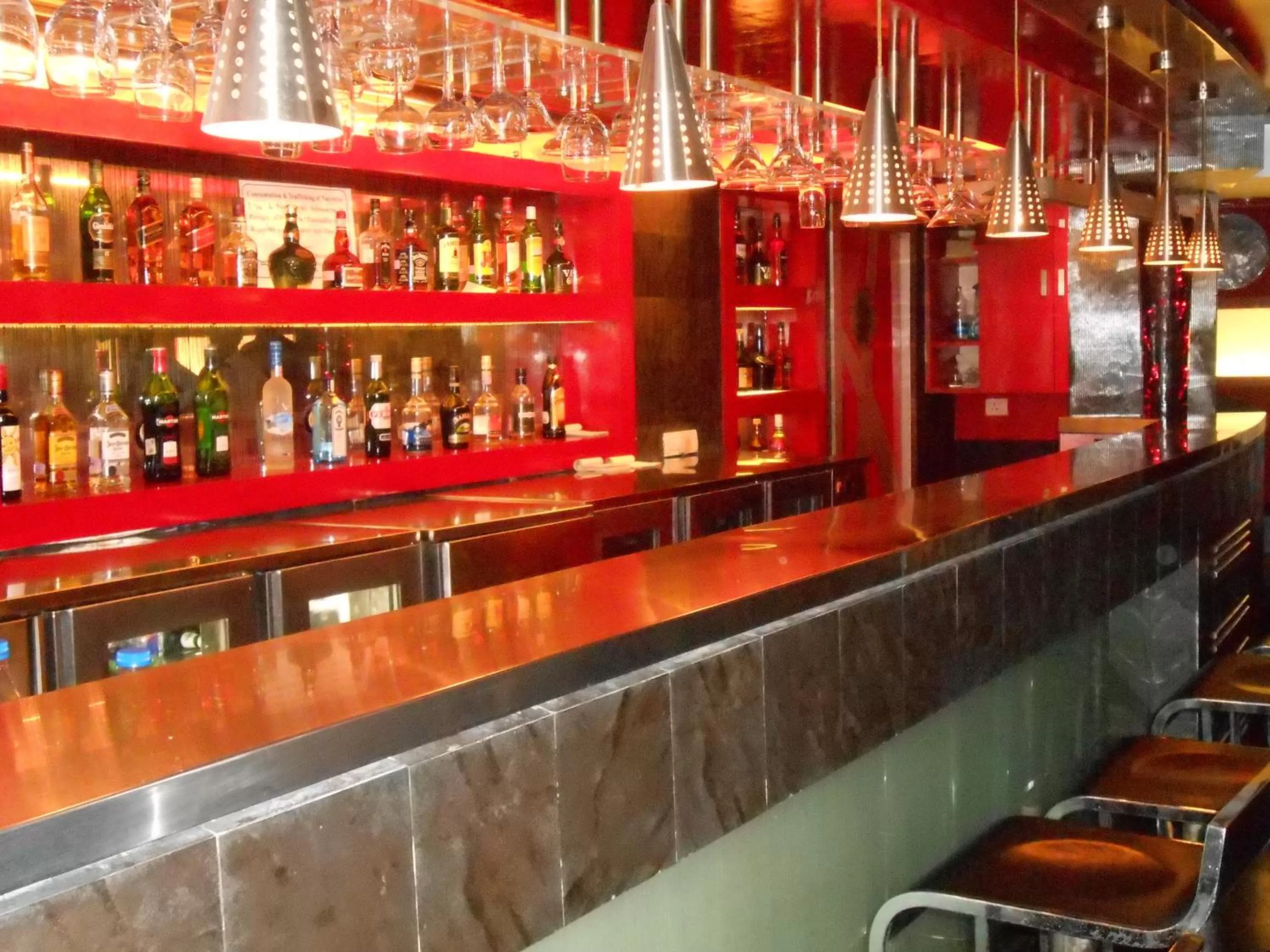 Lounge or bar in Lytton Hotel