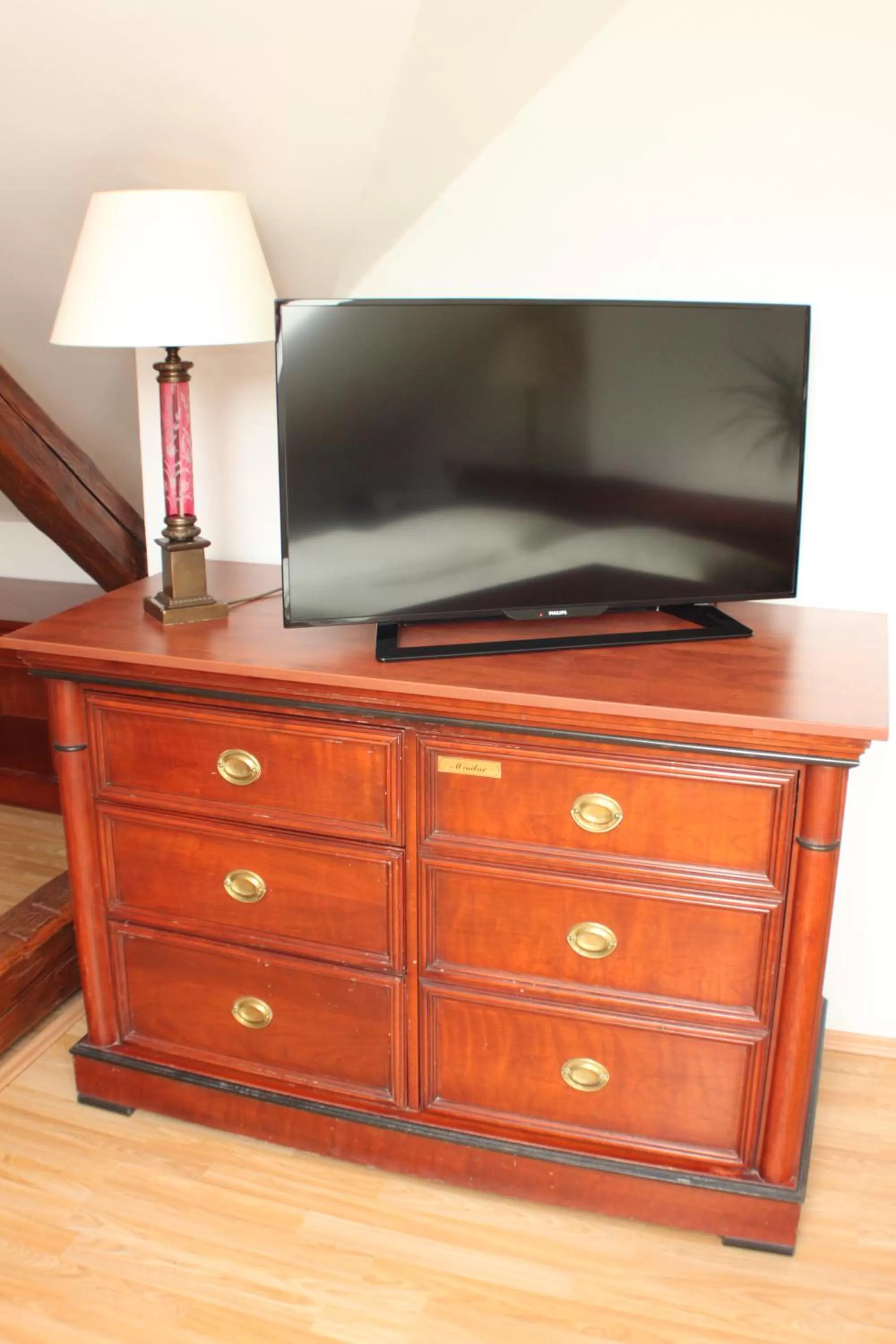 TV/Entertainment Center in U Dobrého Lva