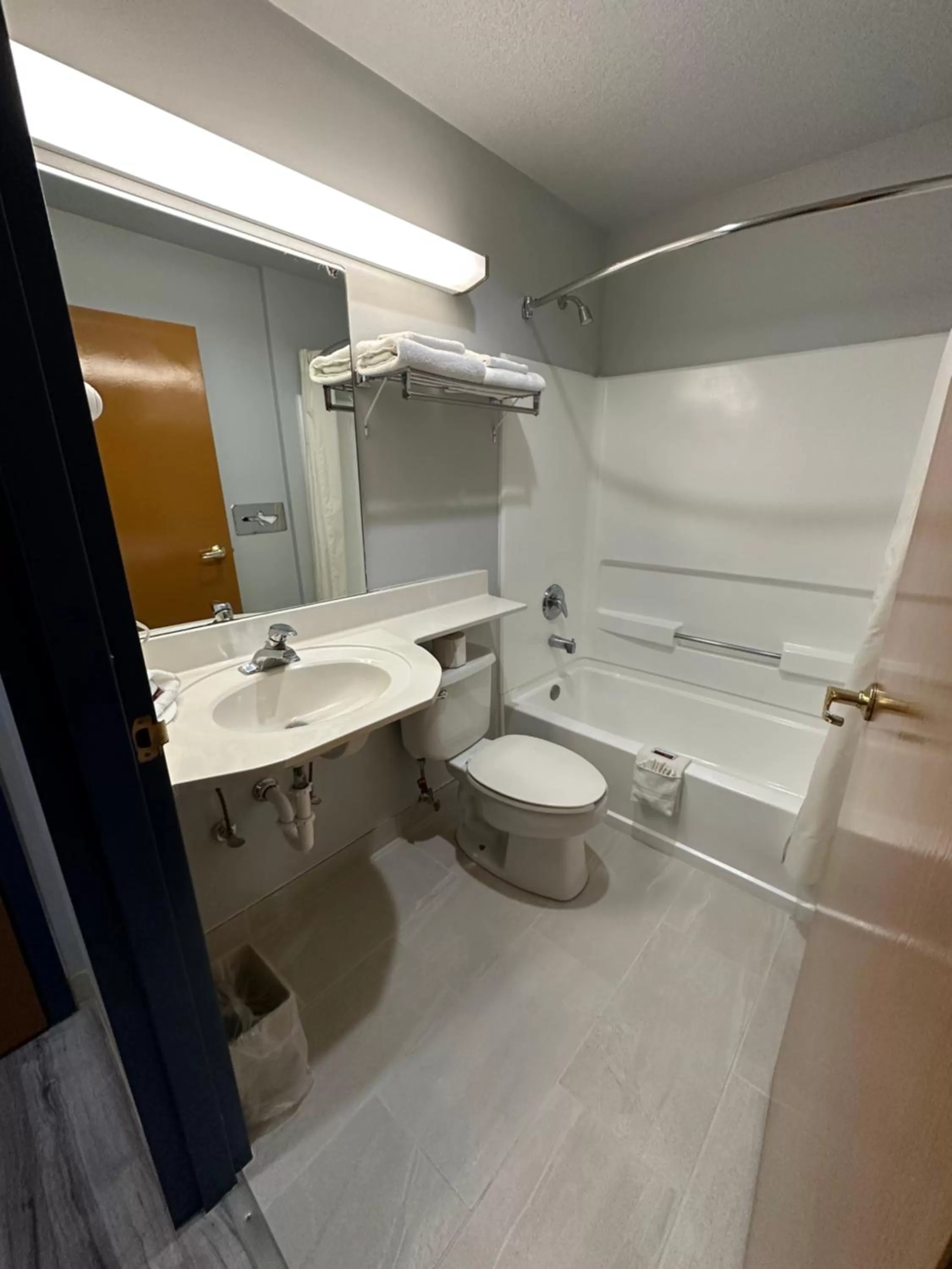 Shower in Microtel Inn & Suites by Wyndham Gallup - PET FRIENDLY