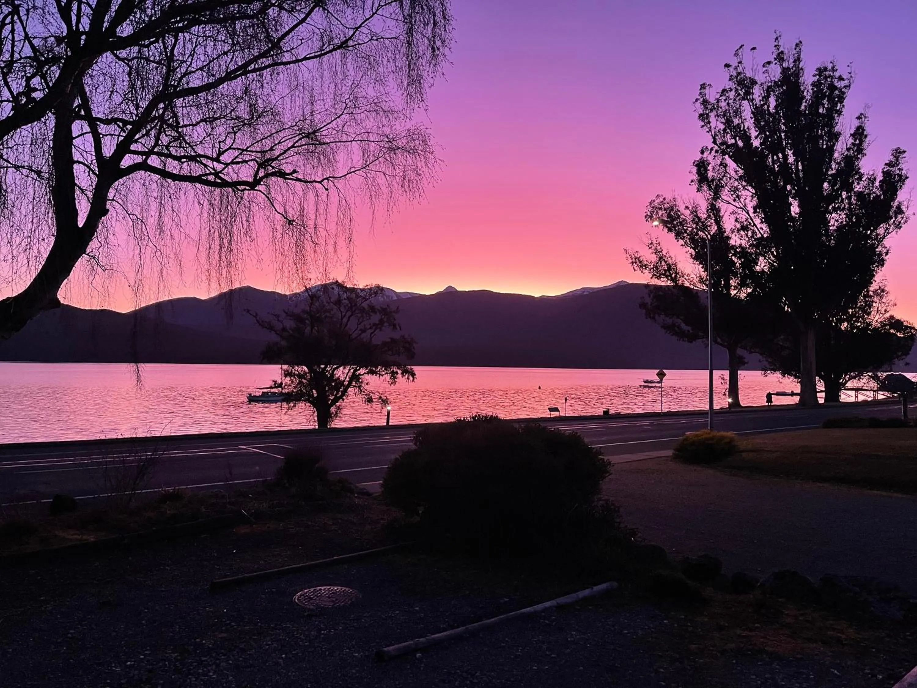 Te Anau Lakefront Backpackers