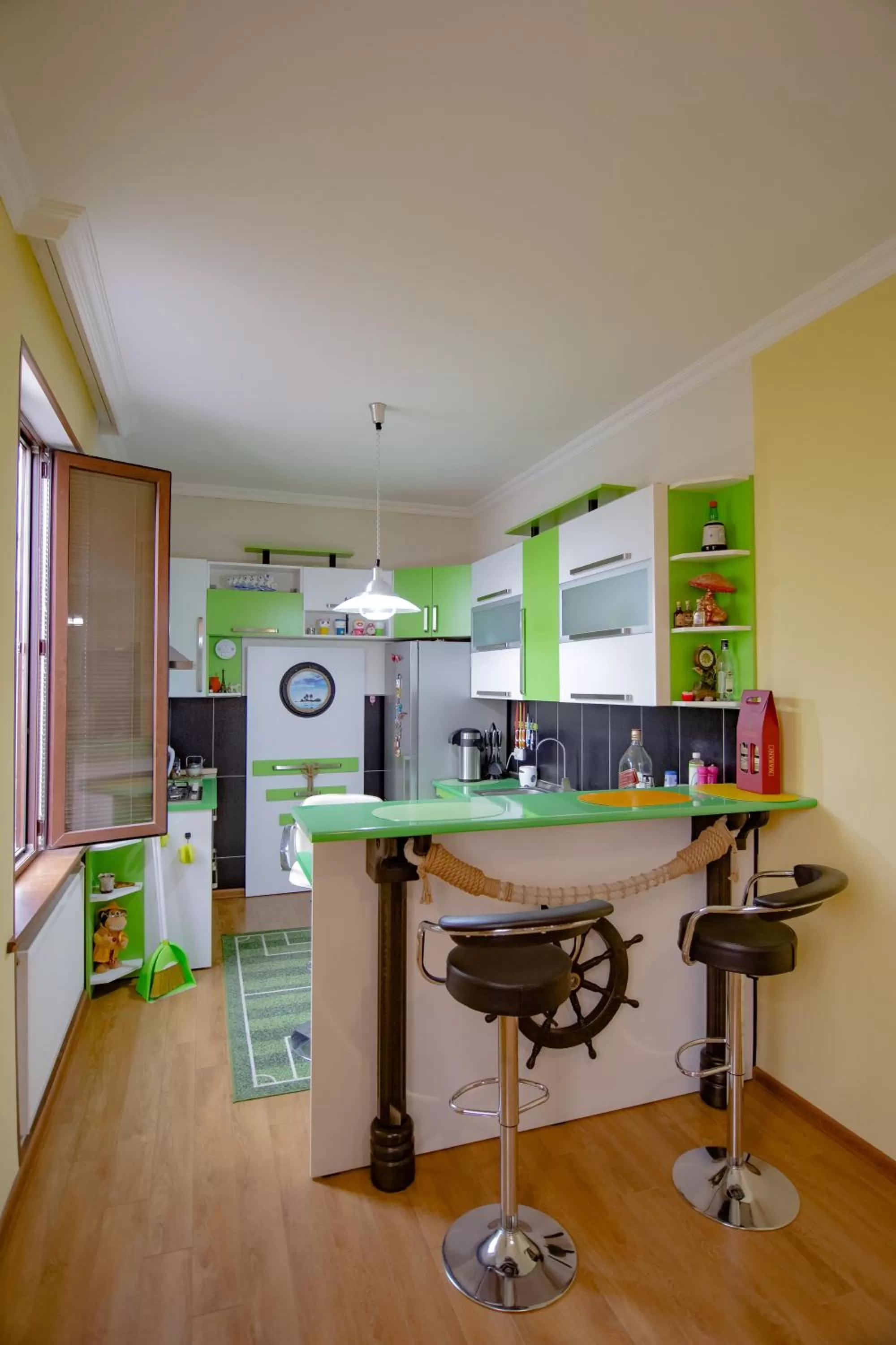 Coffee/tea facilities in Qilimcha's Guesthouse-Art Museum