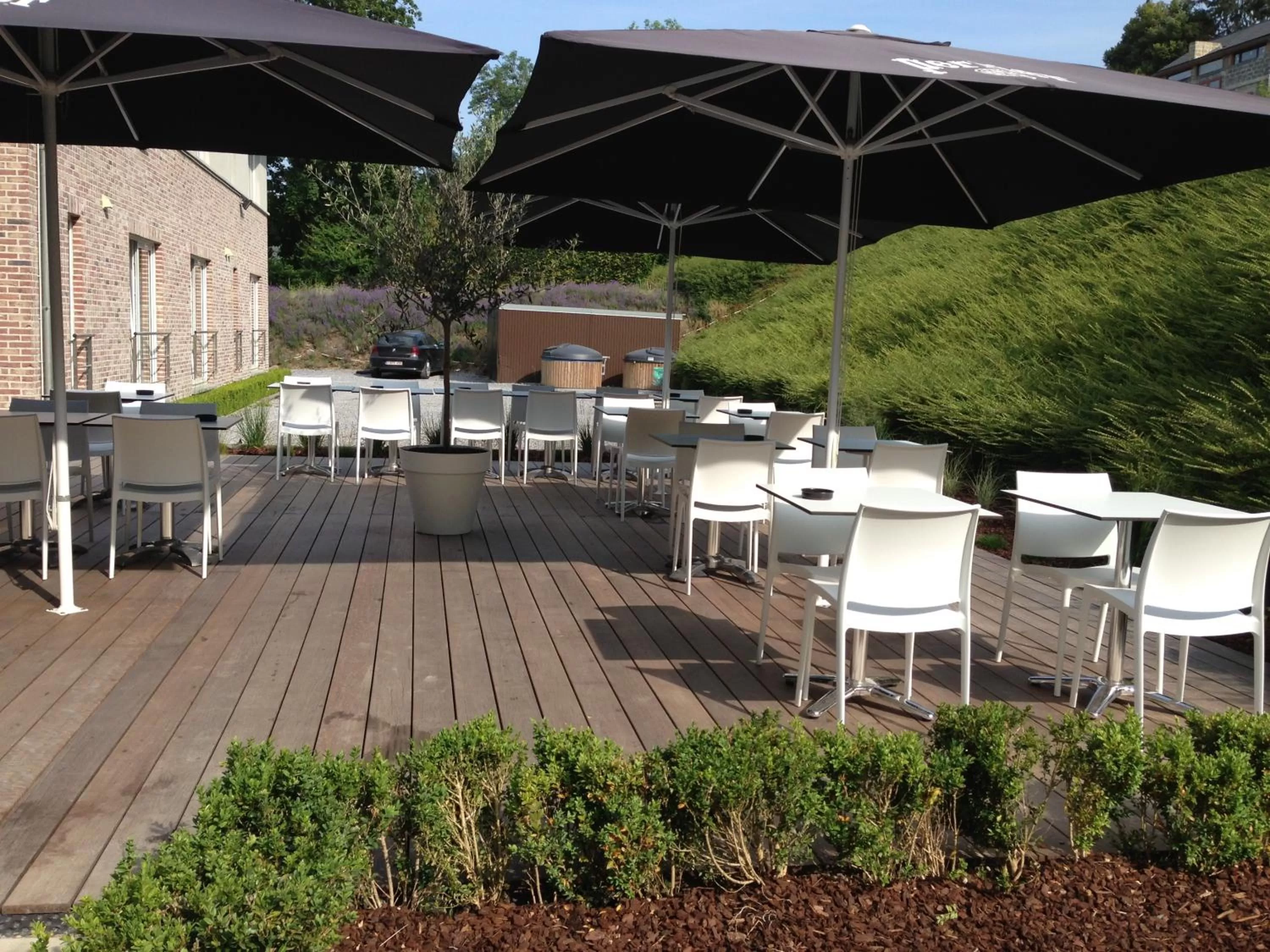 Restaurant/places to eat in New Hotel de Lives