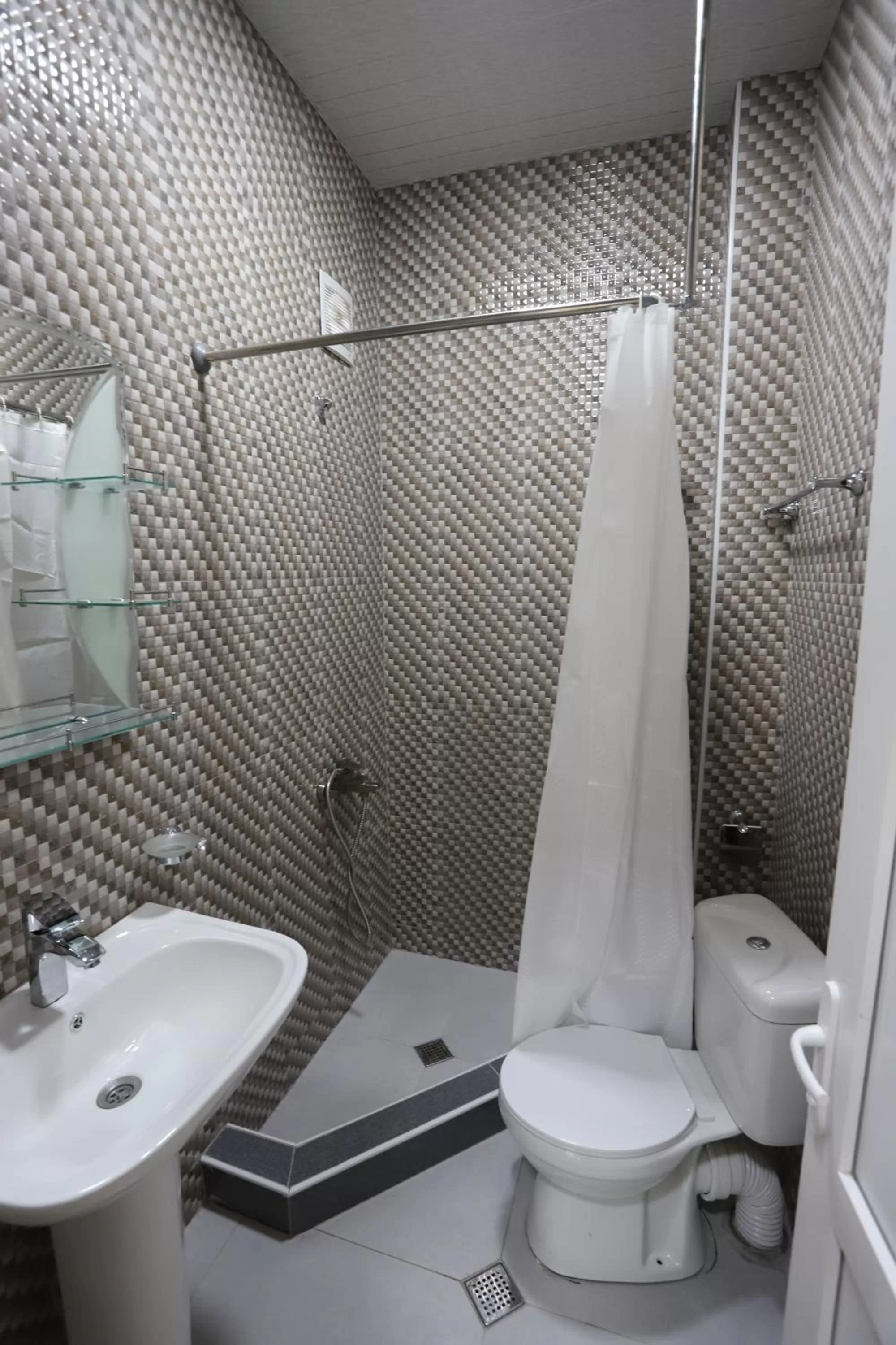 Toilet in Hotel Hollywood