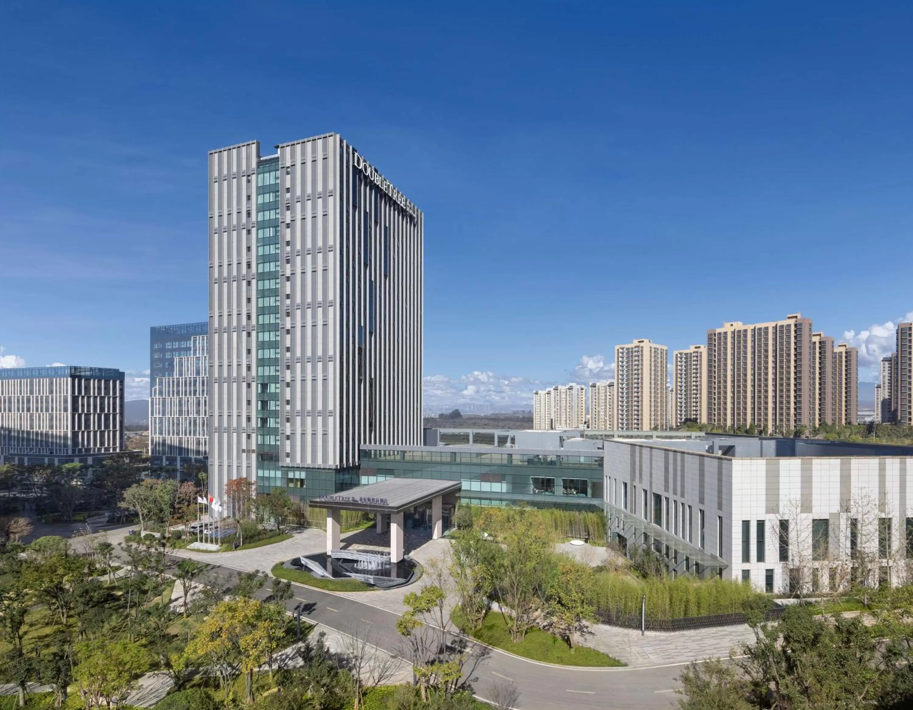 Property building in Doubletree By Hilton Kunming Airport