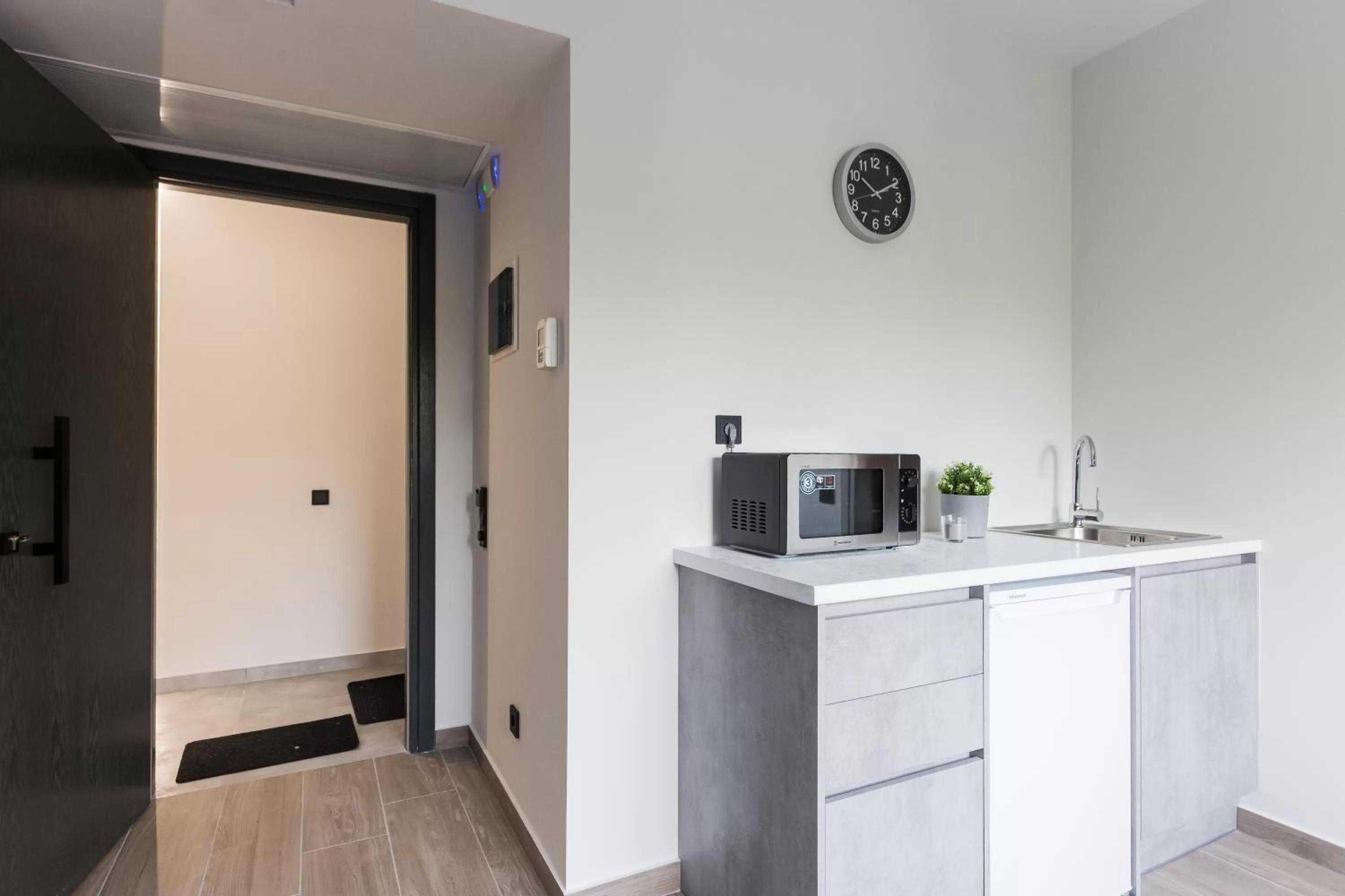 Kitchen or kitchenette in Athenian Central Apartments