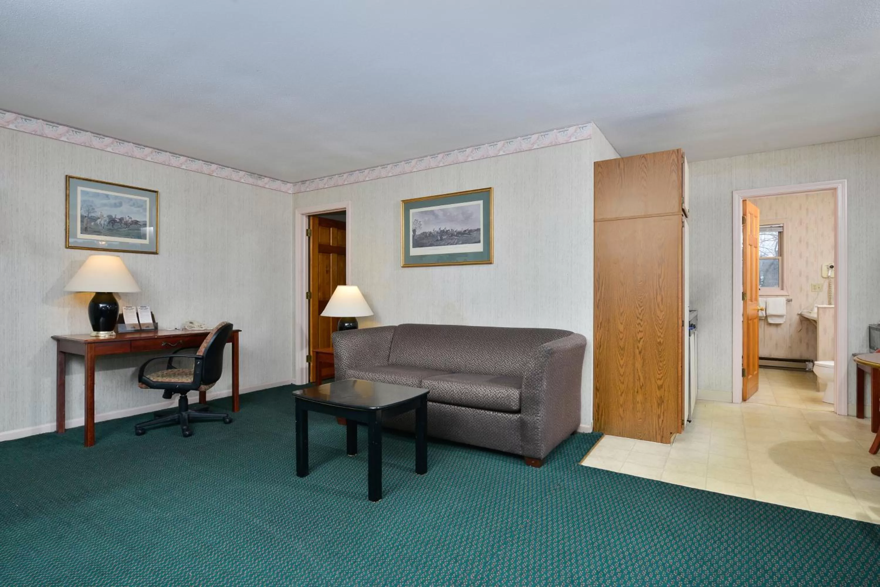 Seating area in Travelodge by Wyndham Great Barrington Berkshires