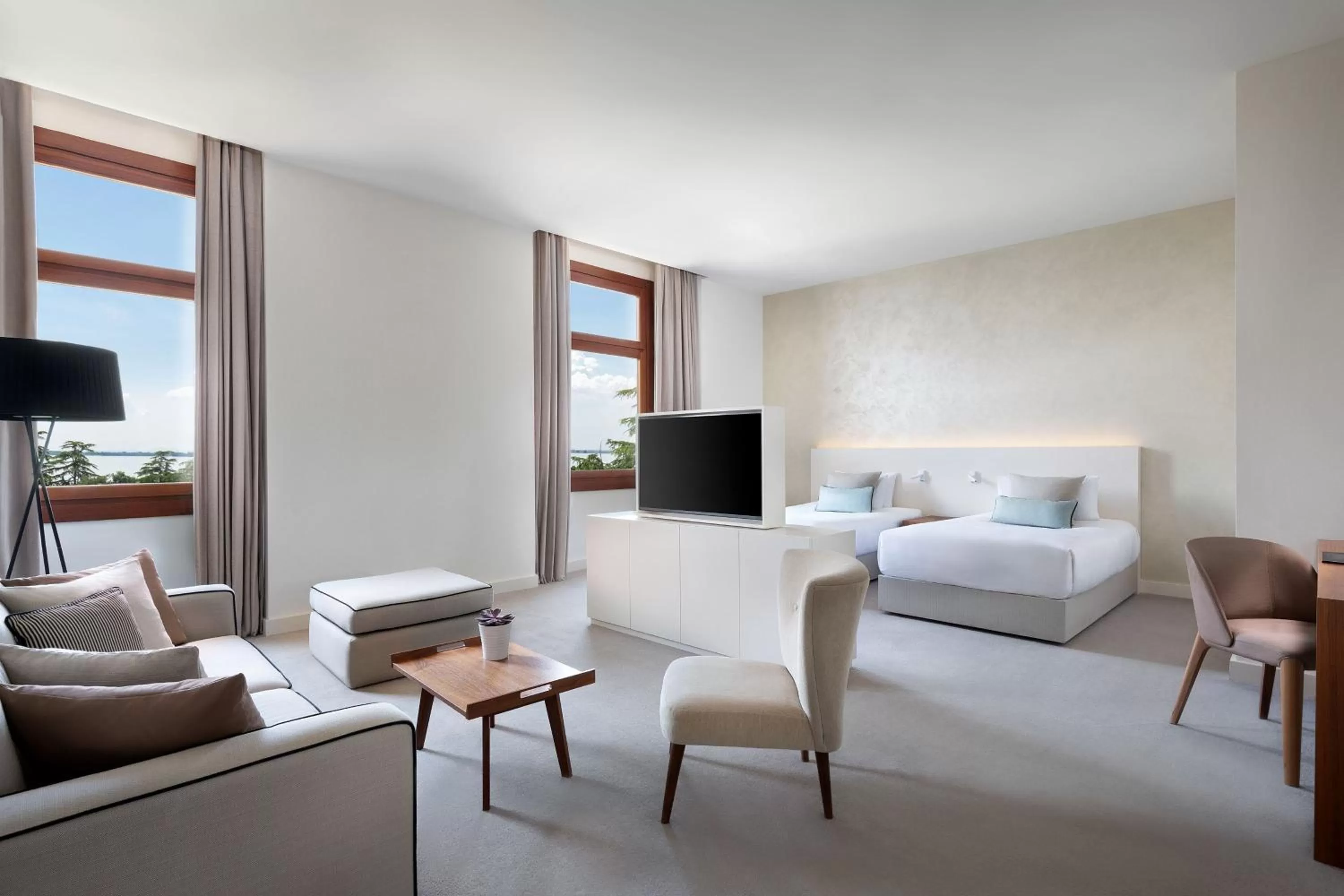 Photo of the whole room, Bed in JW Marriott Venice Resort & Spa