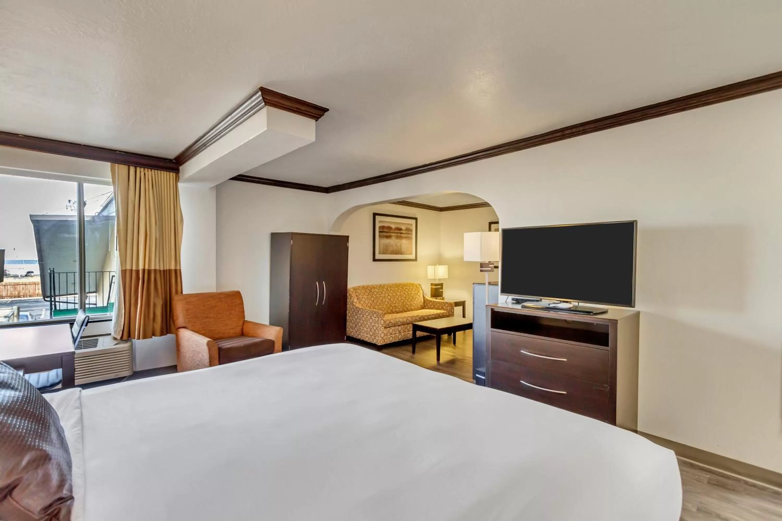 Bed in Park Inn by Radisson, Salt Lake City-Midvale