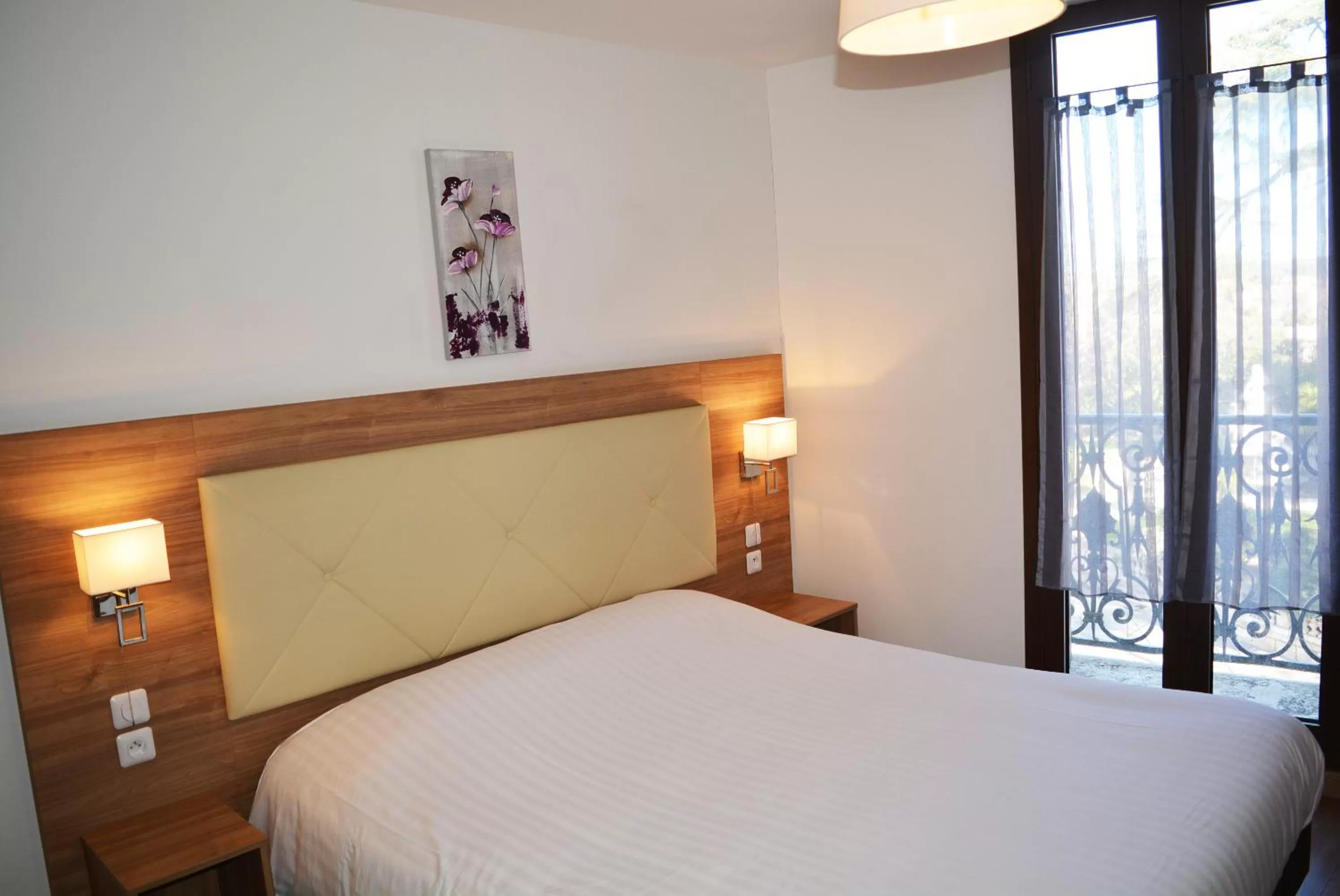 Family Room with Shower (5 Adults) in Le Grand Hôtel Molière