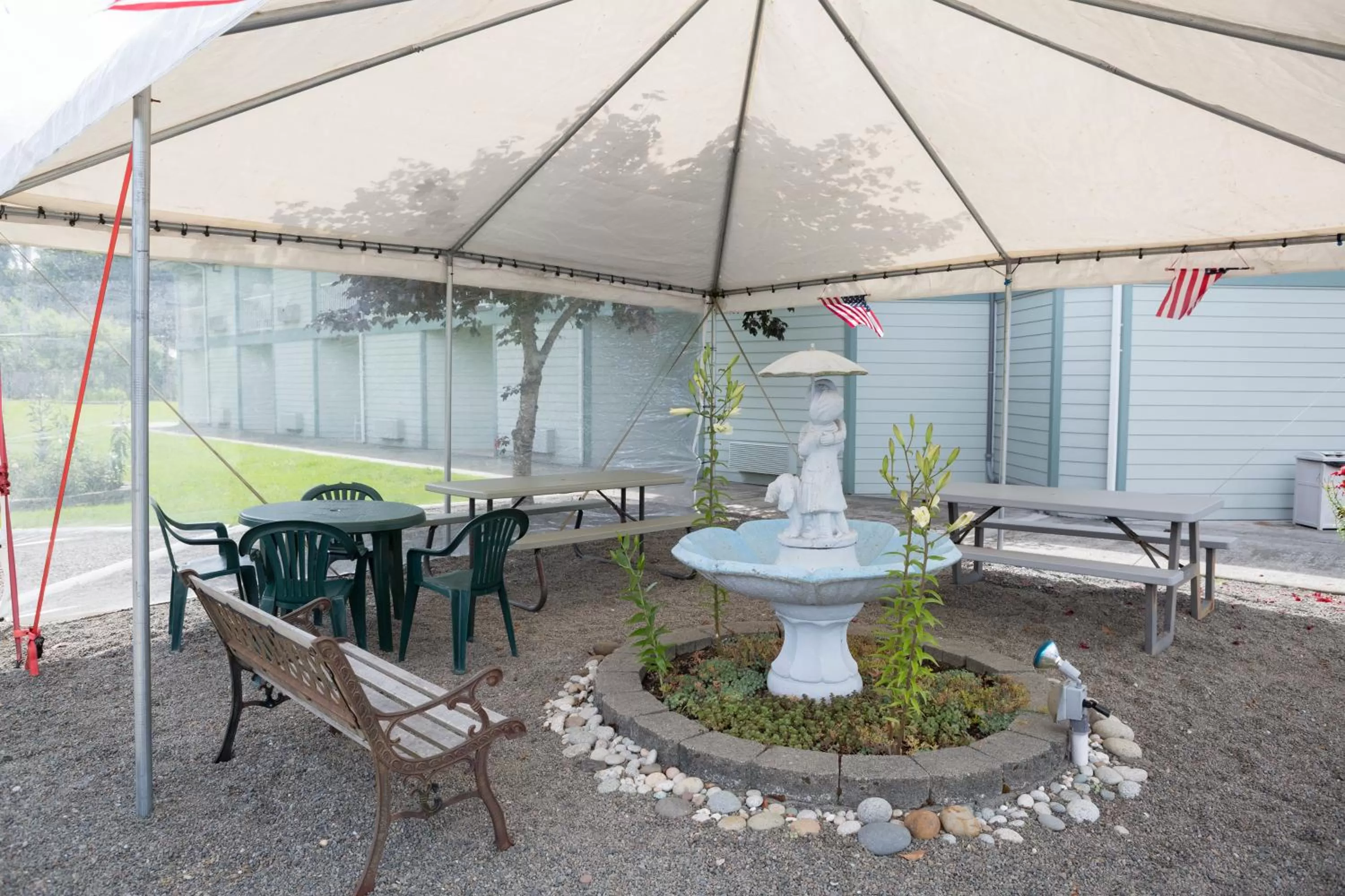 Property building in Dew Drop Inn