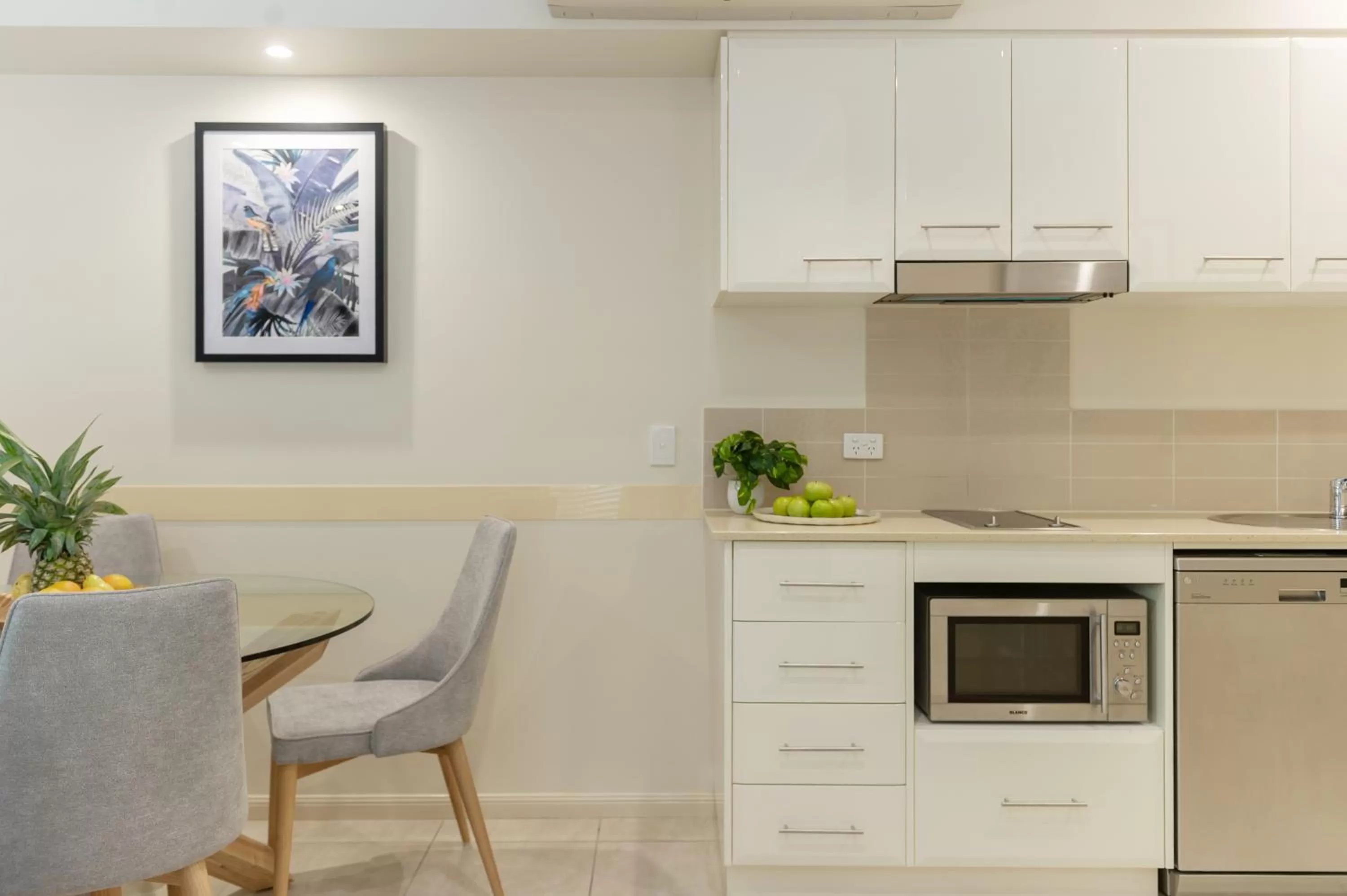 Kitchen or kitchenette in Shantara Resort Port Douglas - Adults Only Retreat