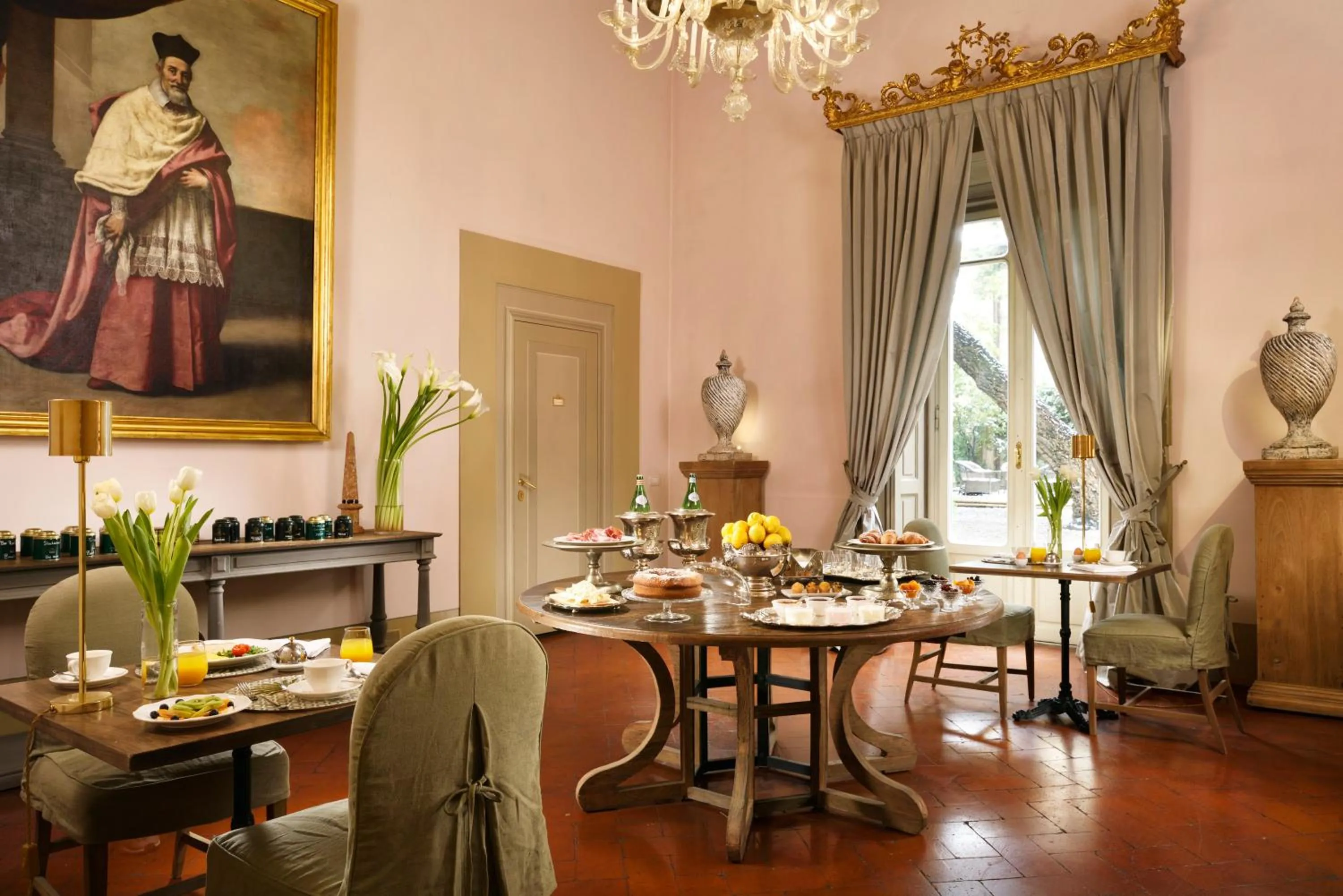 Continental breakfast in Al Palazzo del Marchese di Camugliano Residenza d'Epoca