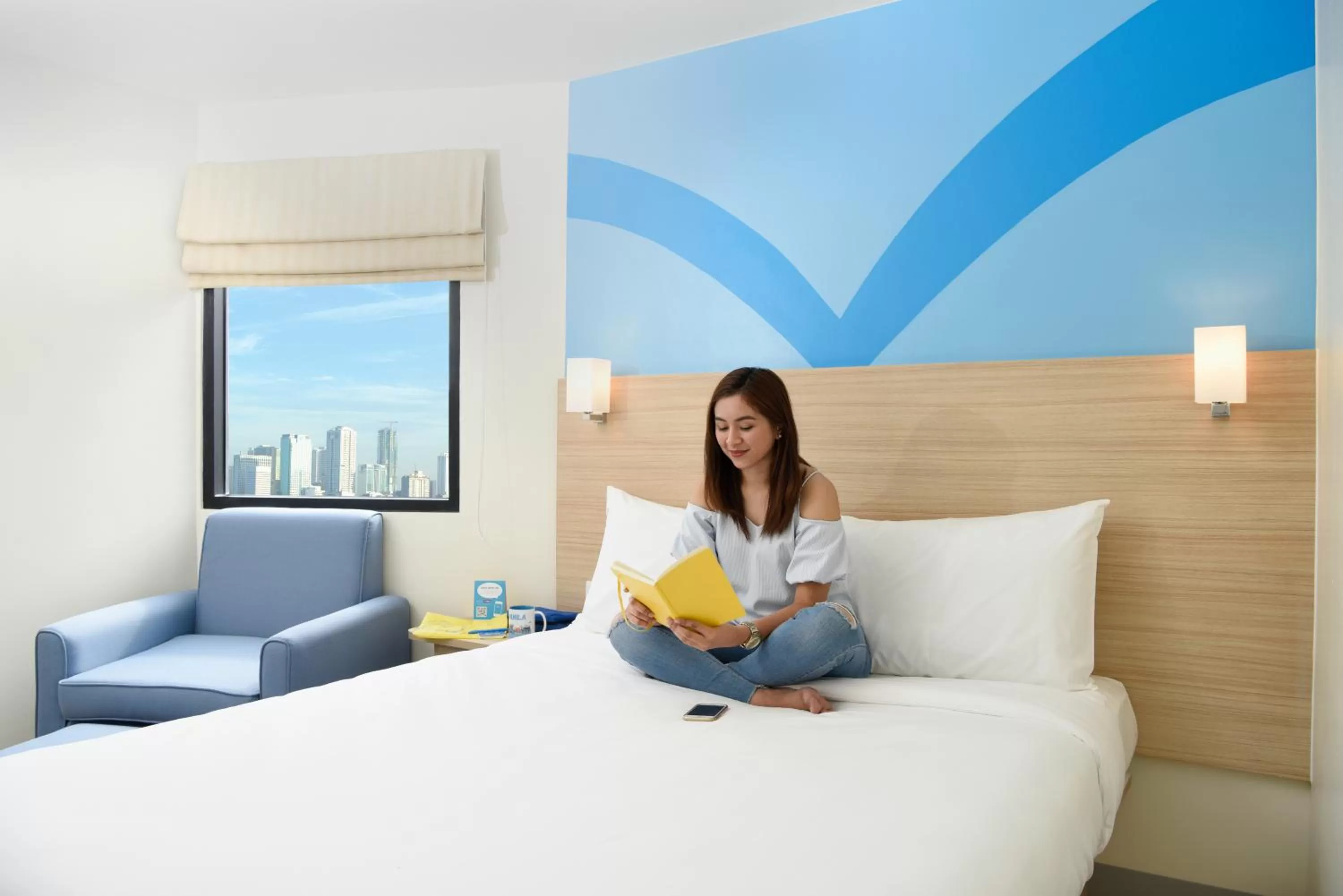 Bedroom, Bed in Hop Inn Hotel Aseana City Manila