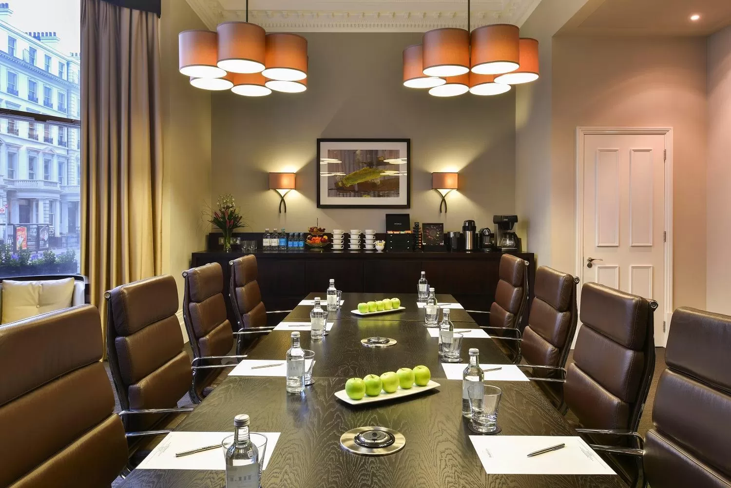 Lounge or bar in Fraser Suites Queens Gate