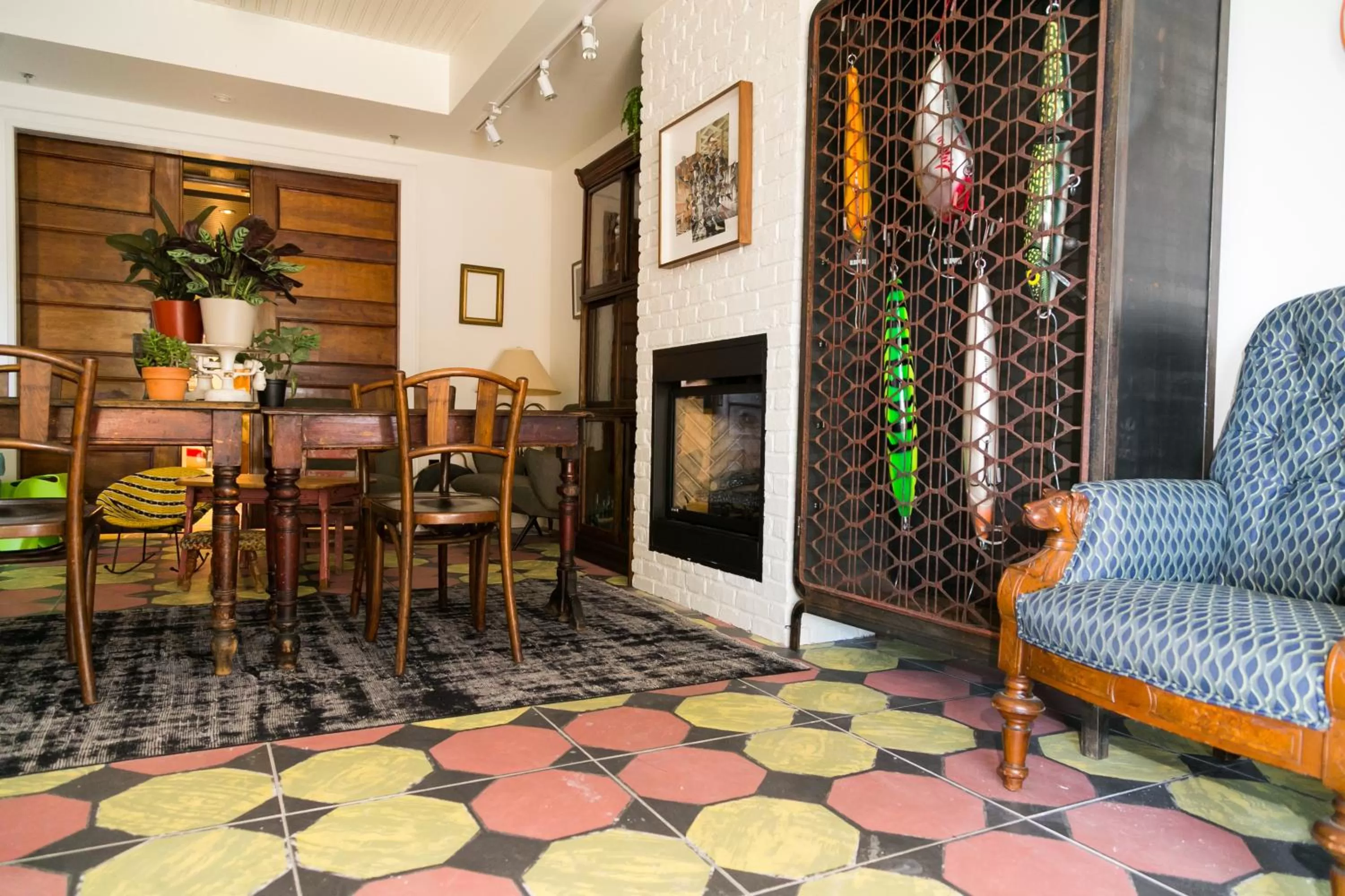 Living room in Drake Devonshire and Motor Inn