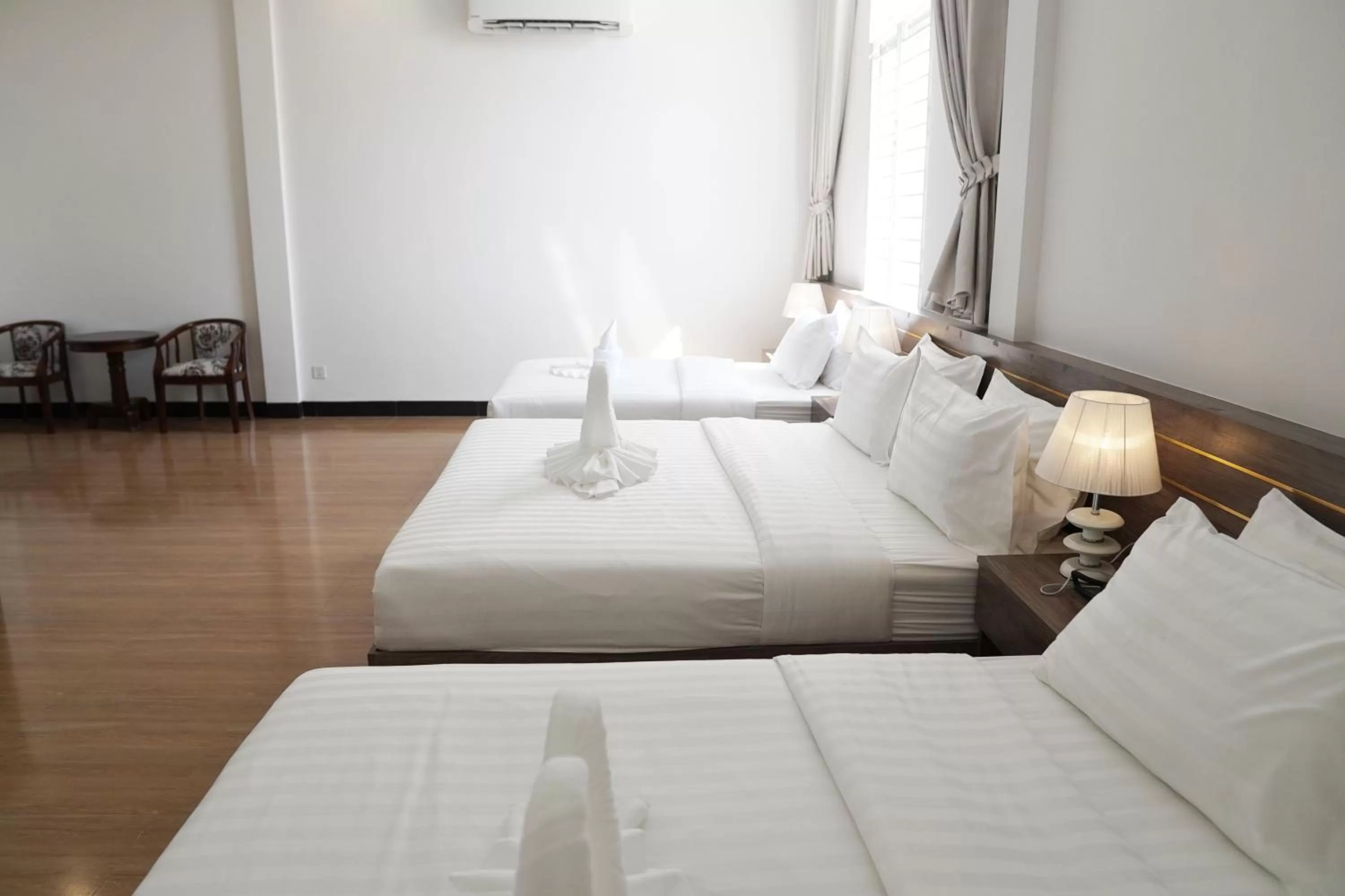 Bedroom, Bed in Apple Hotel Three - Phnom Penh