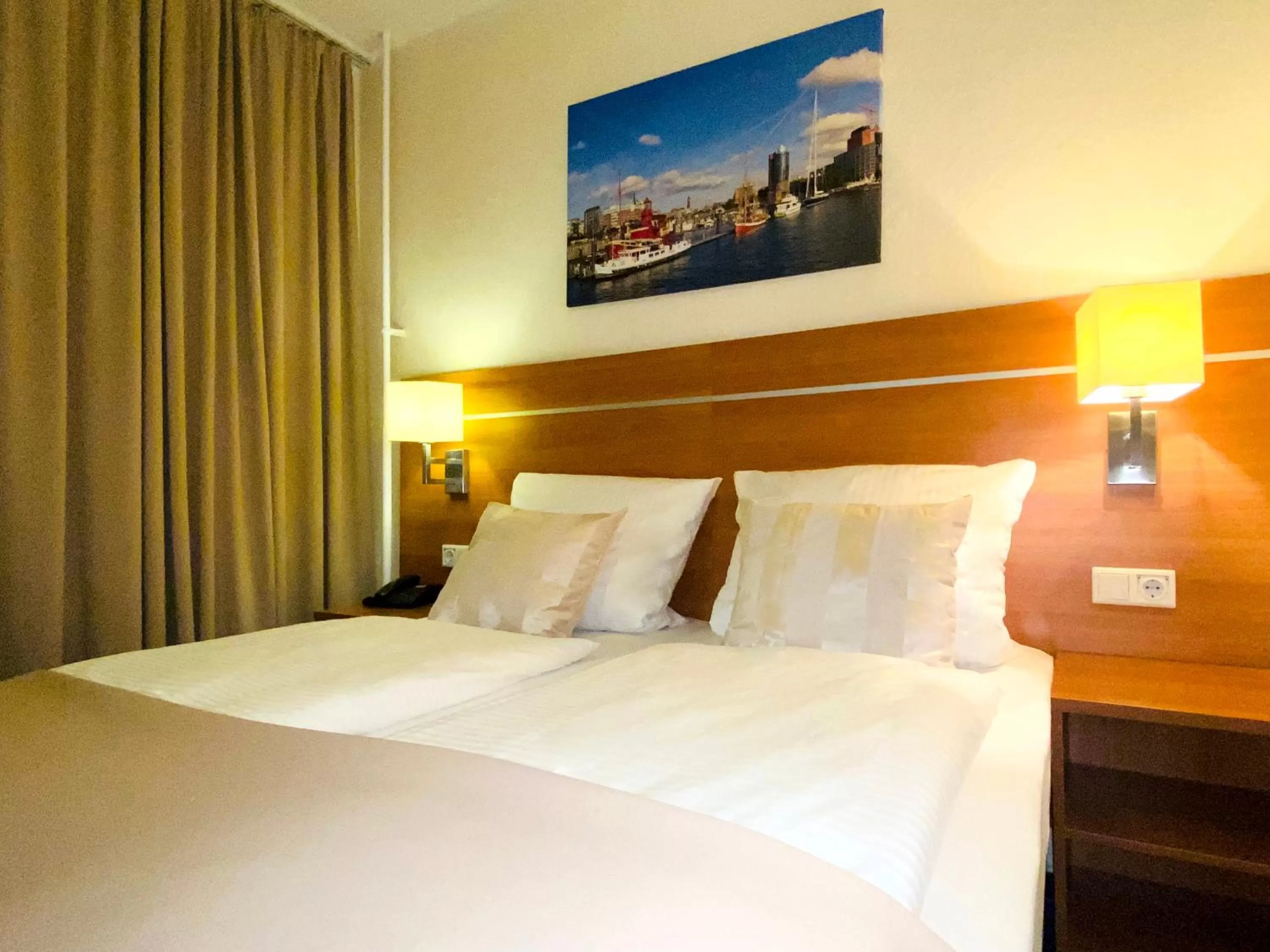 Bed in Hotel Hansehof