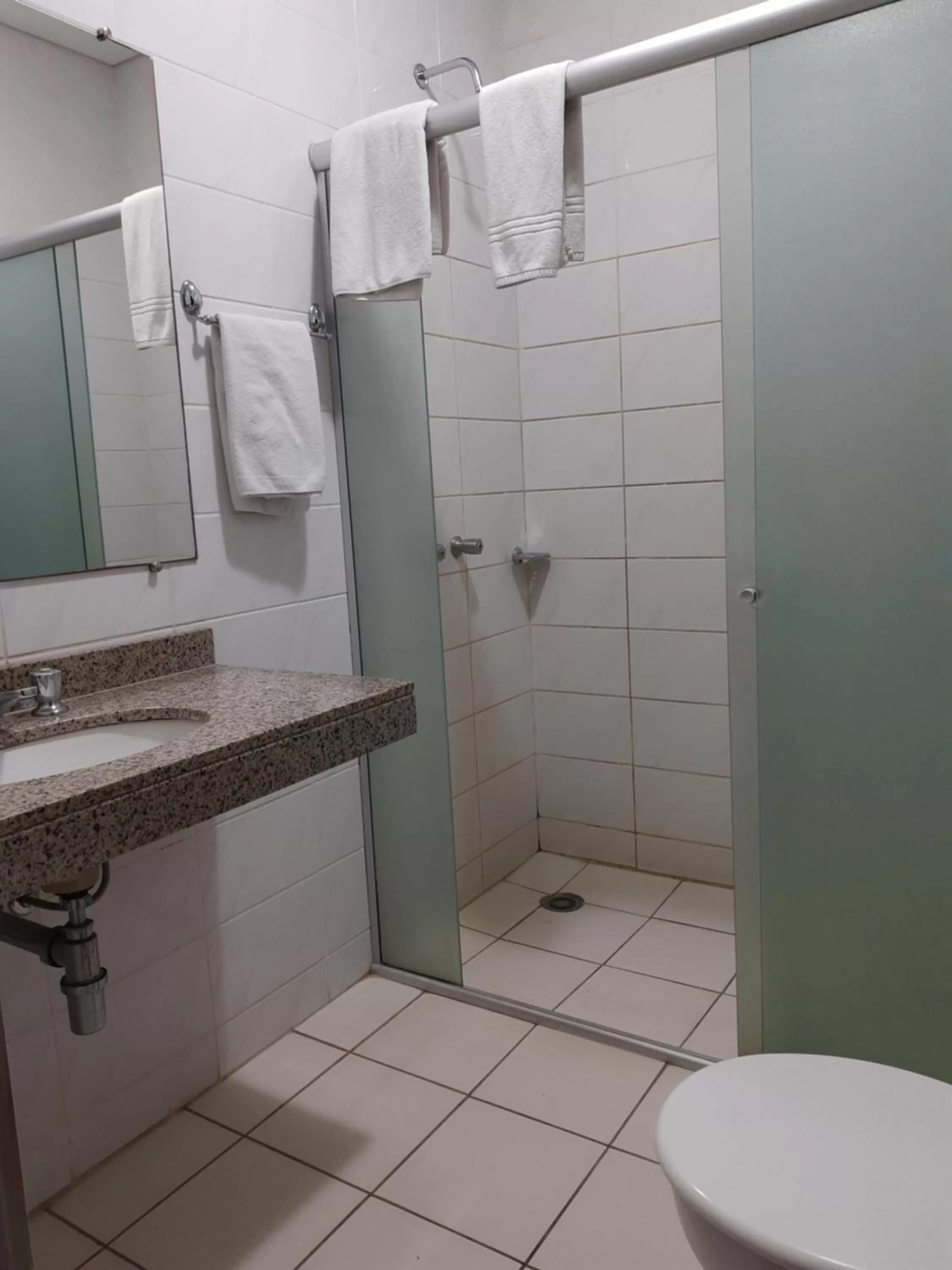 Bathroom in Rede Andrade Guaíra