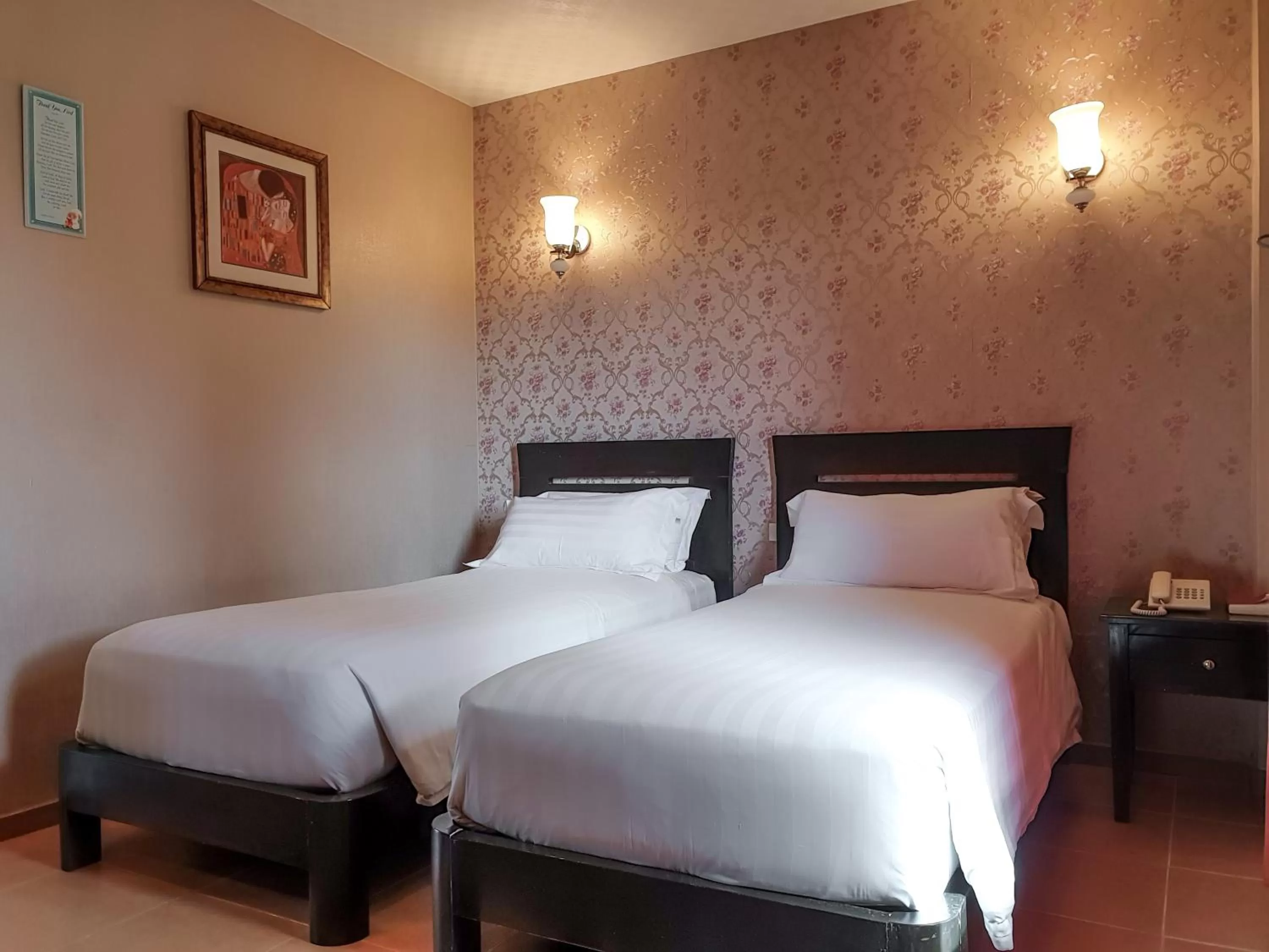 Photo of the whole room, Bed in Hanan Hotel Tagaytay - Formerly Tagaytay Wingate Manor