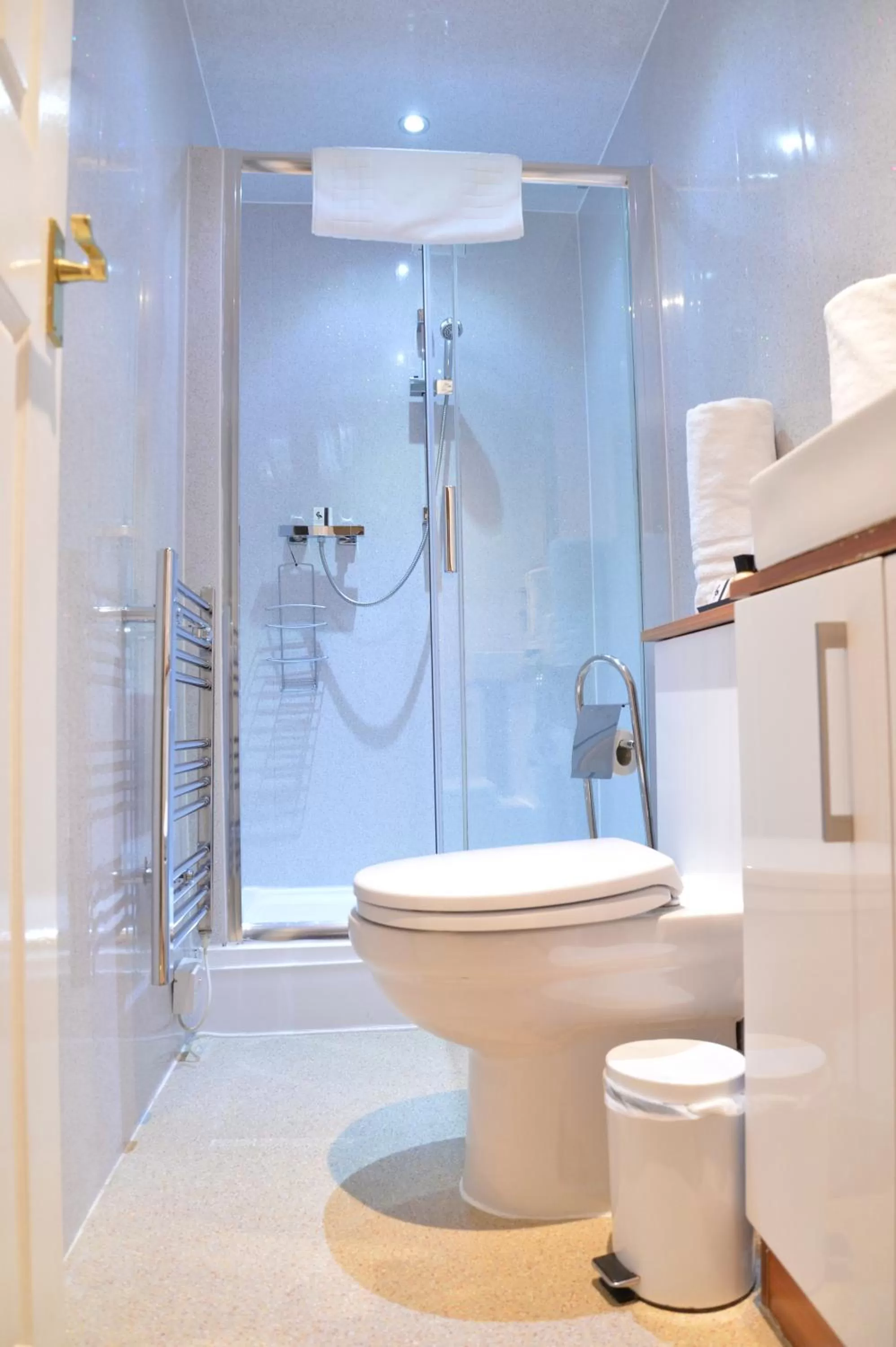 Lauriston & Lawton Court Hotel